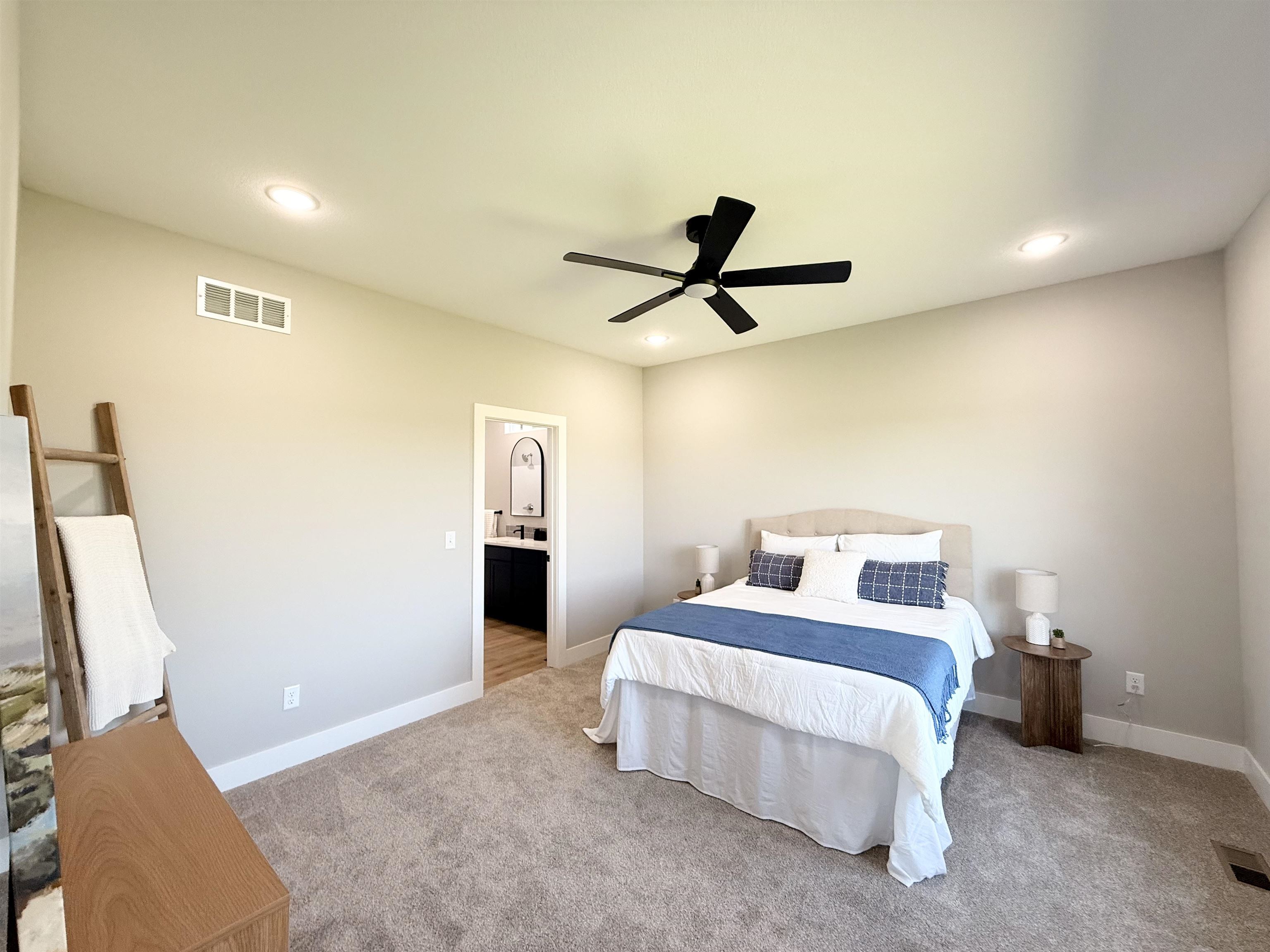 10710 E Bonita St Property Photo 13