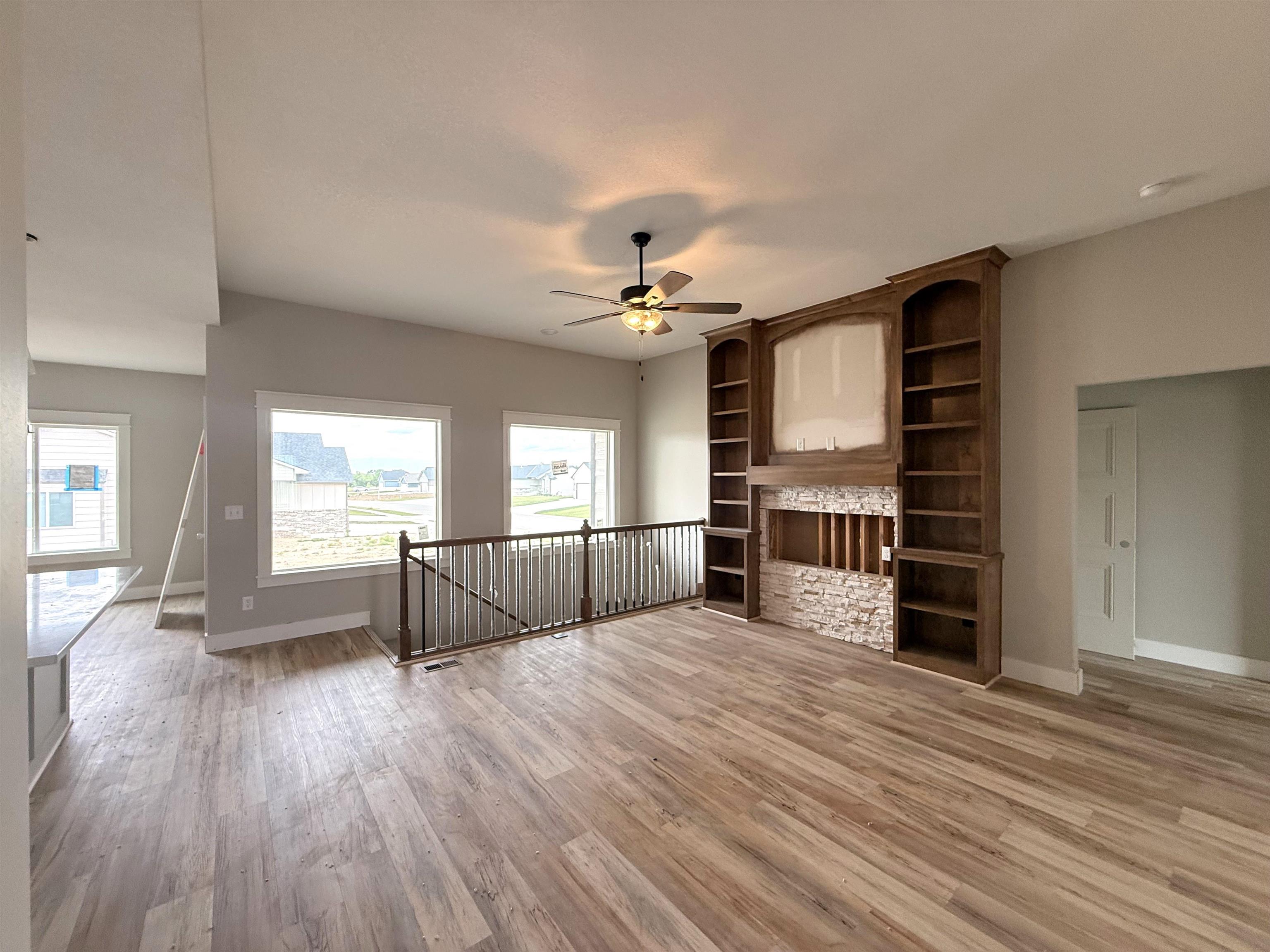 2153 S Chateau Ct Property Photo 4