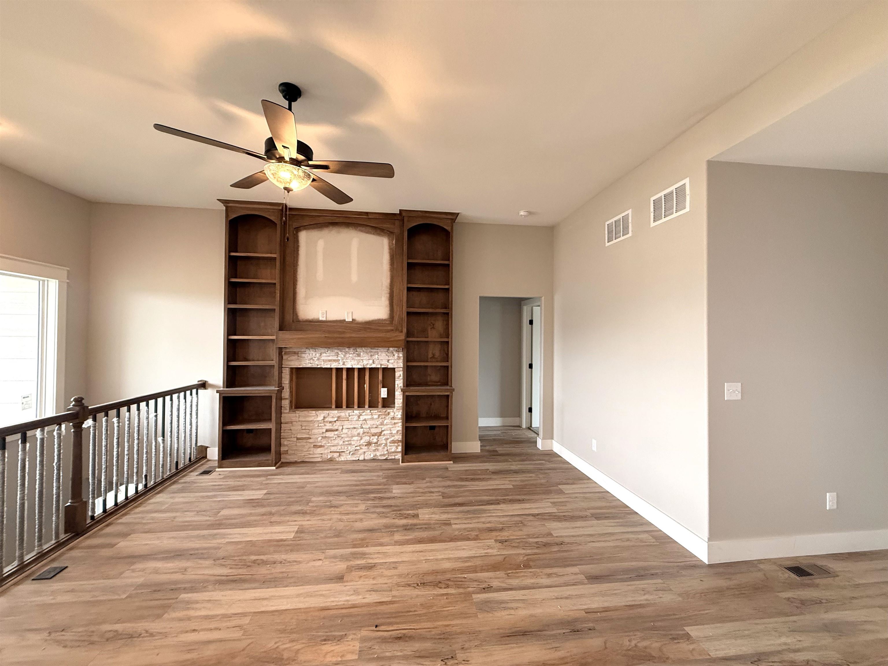 2153 S Chateau Ct Property Photo 5