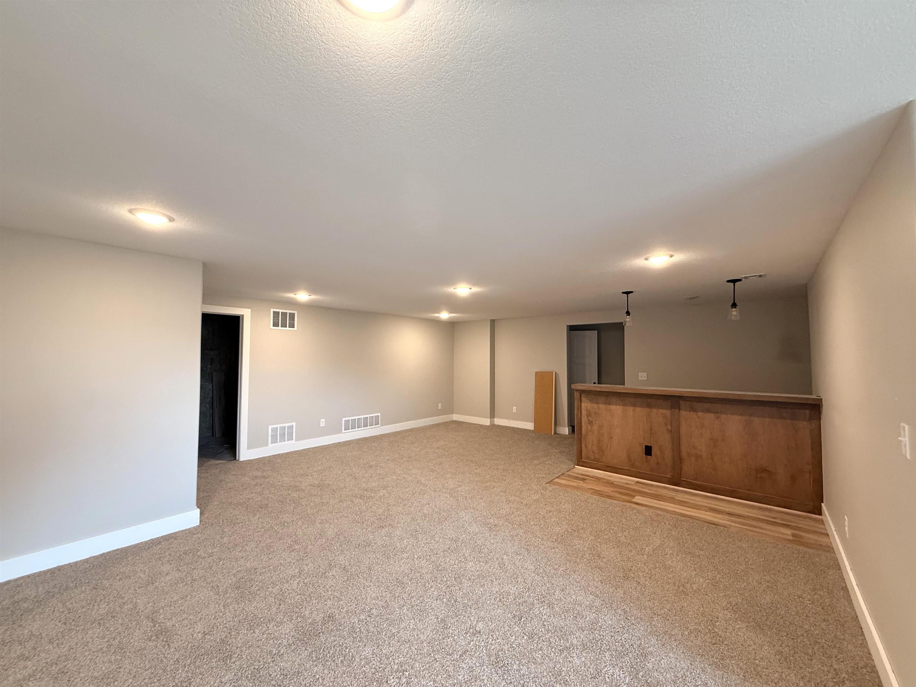 2153 S Chateau Ct Property Photo 15