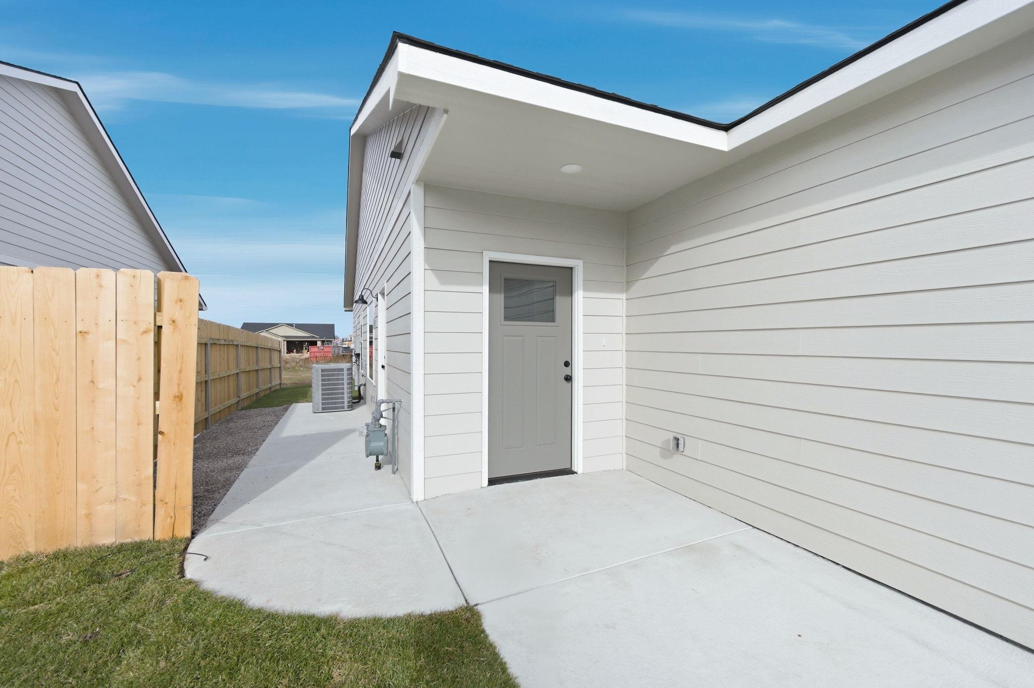 16914 W Kashmir St Property Photo 2