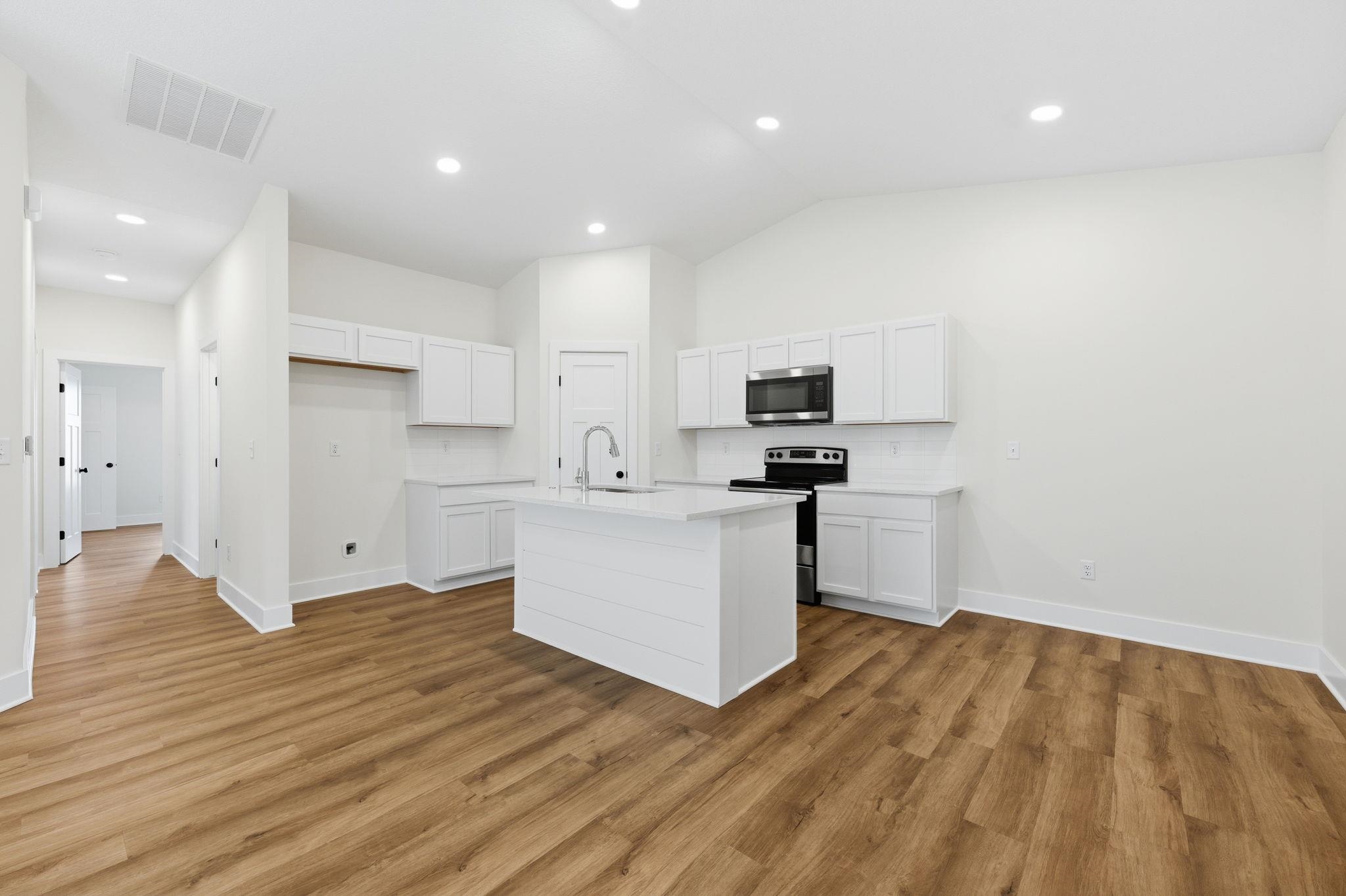 16914 W Kashmir St Property Photo 5