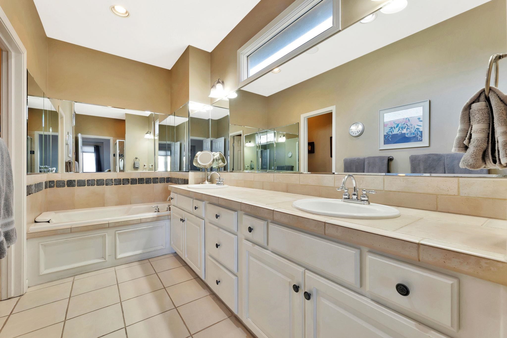 12610 E Bradford Cir Property Photo 22