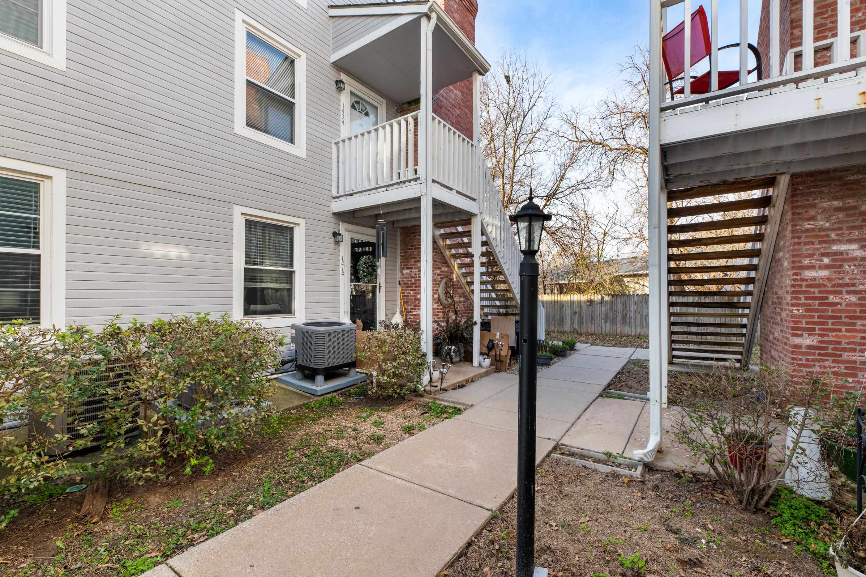 1717 S Cypress St #1424 Property Photo 4