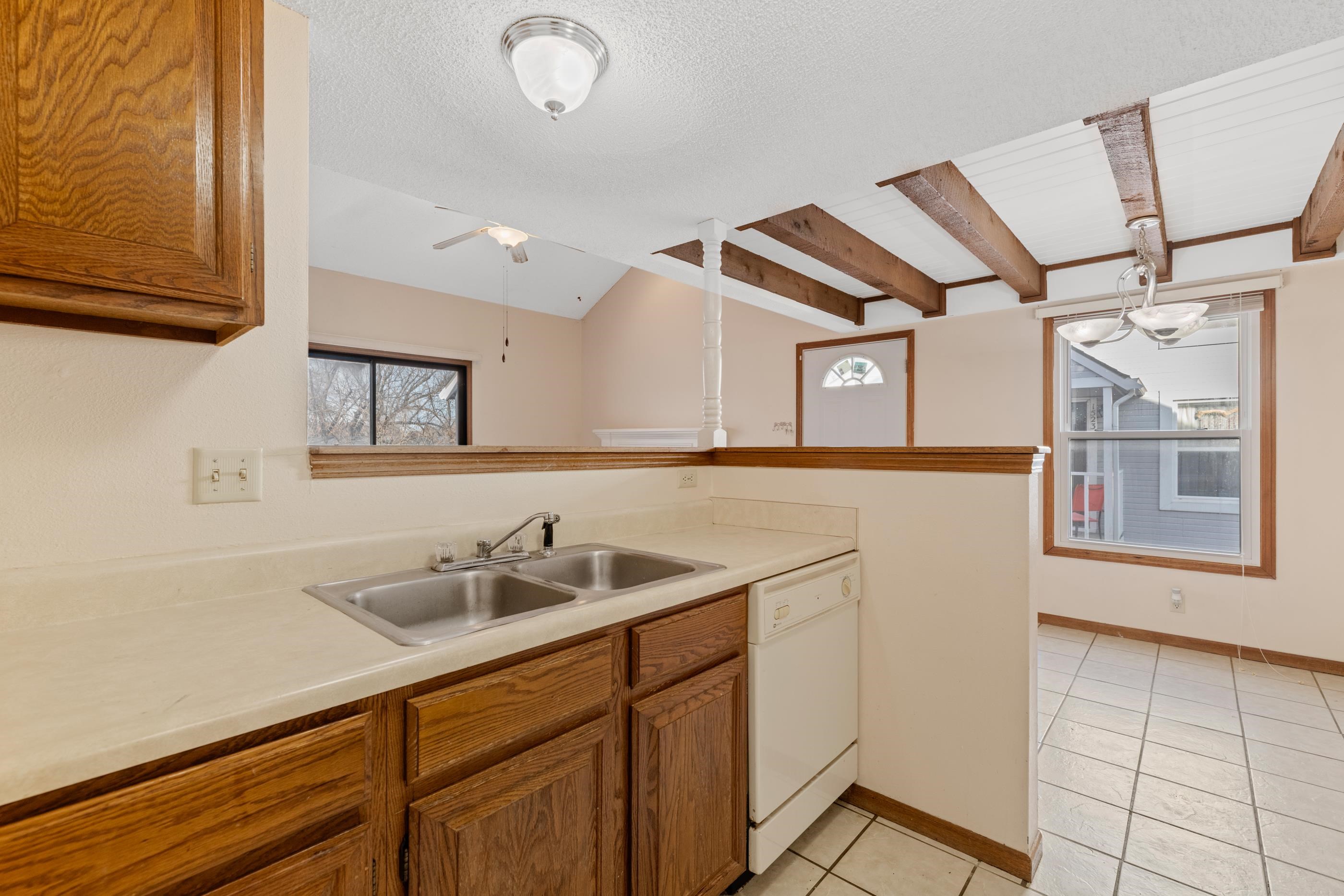 1717 S Cypress St #1424 Property Photo 19