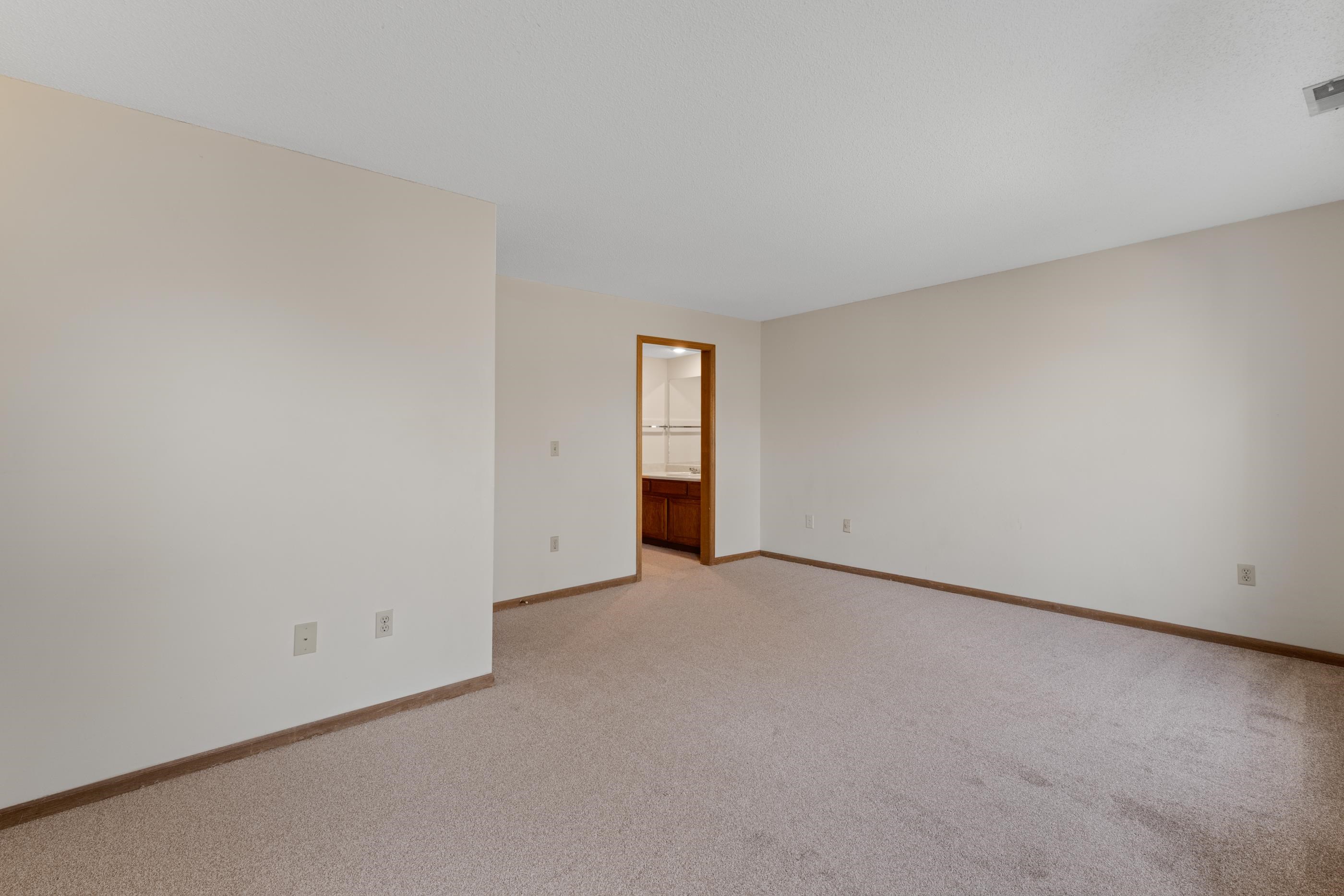 1717 S Cypress St #1424 Property Photo 22