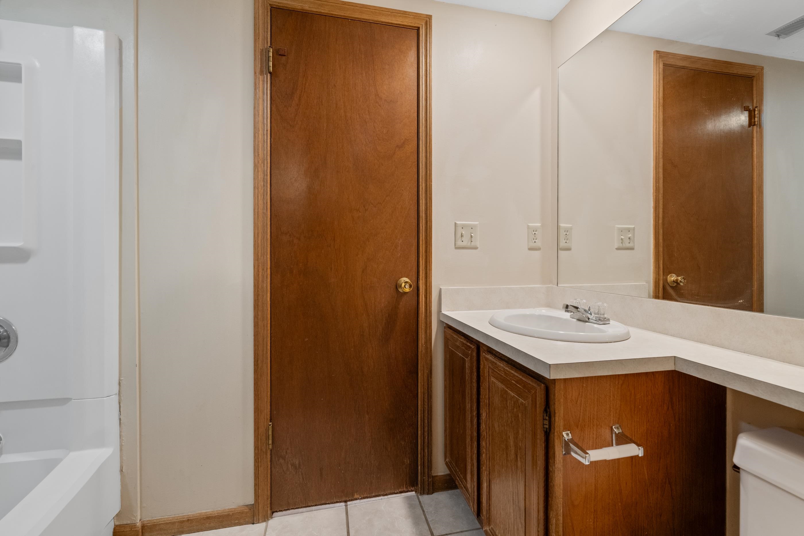 1717 S Cypress St #1424 Property Photo 26