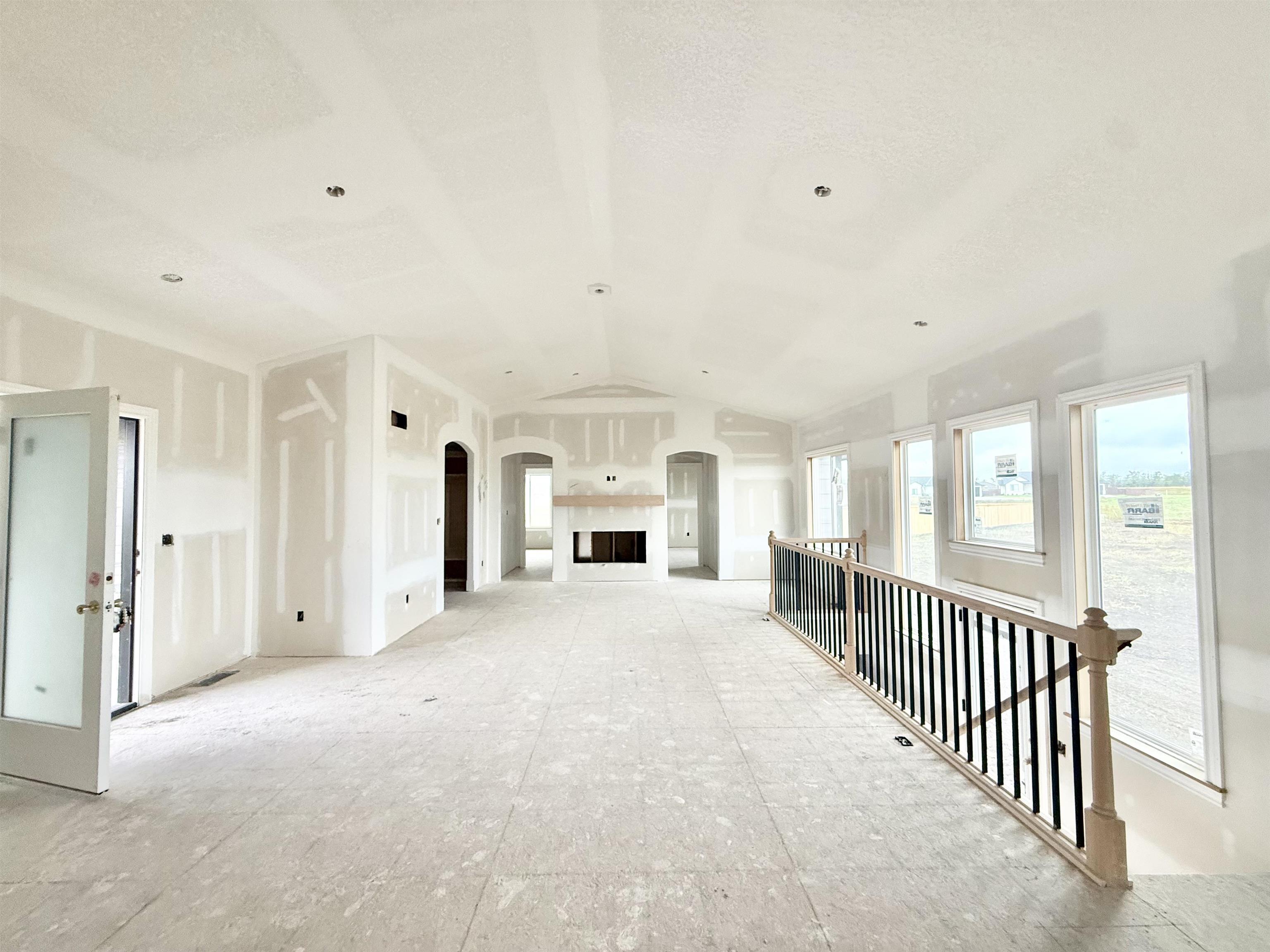 5519 N Toben Ct Property Photo 6