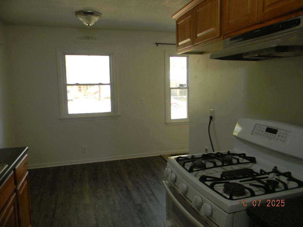 215 S Sunset Ave Property Photo 8