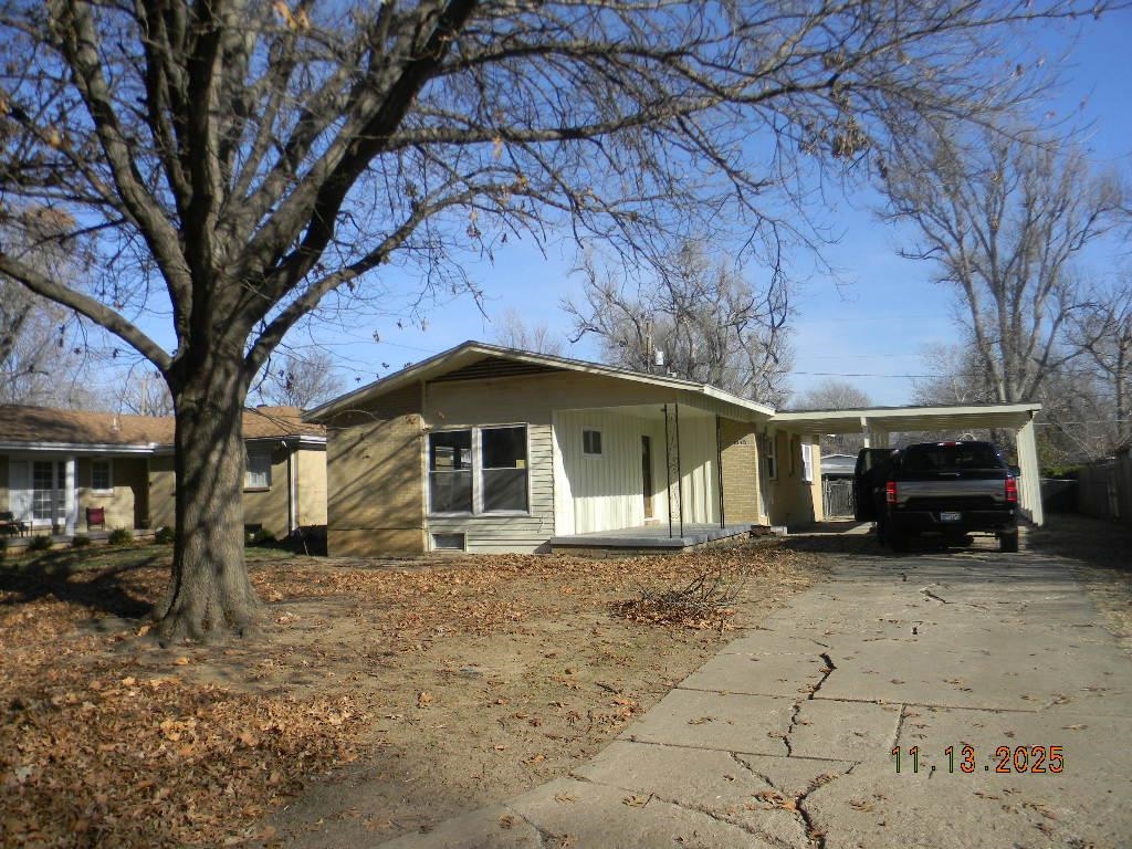 354 N Slade Property Photo 1