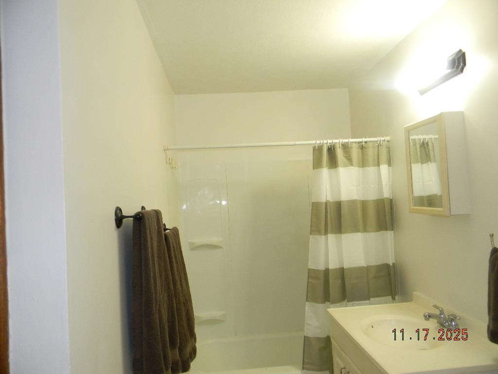 354 N Slade Property Photo 11