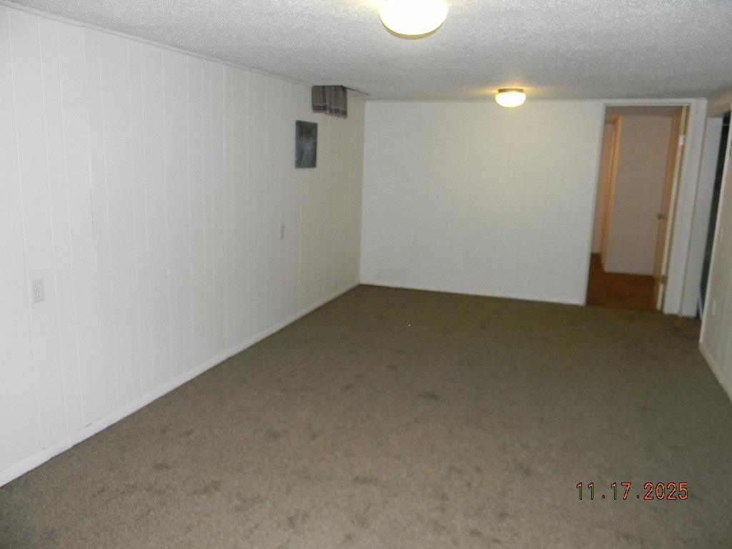 354 N Slade Property Photo 21