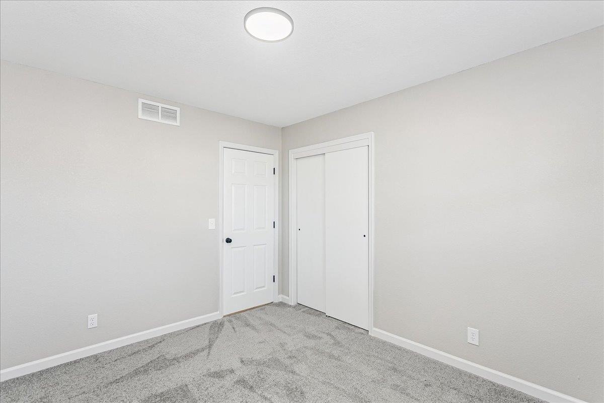 1470 S Hornecker Dr Property Photo 18