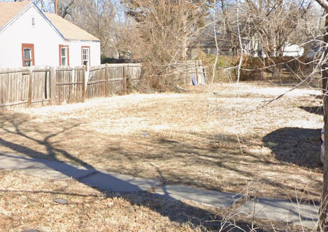 2312 E Random Rd