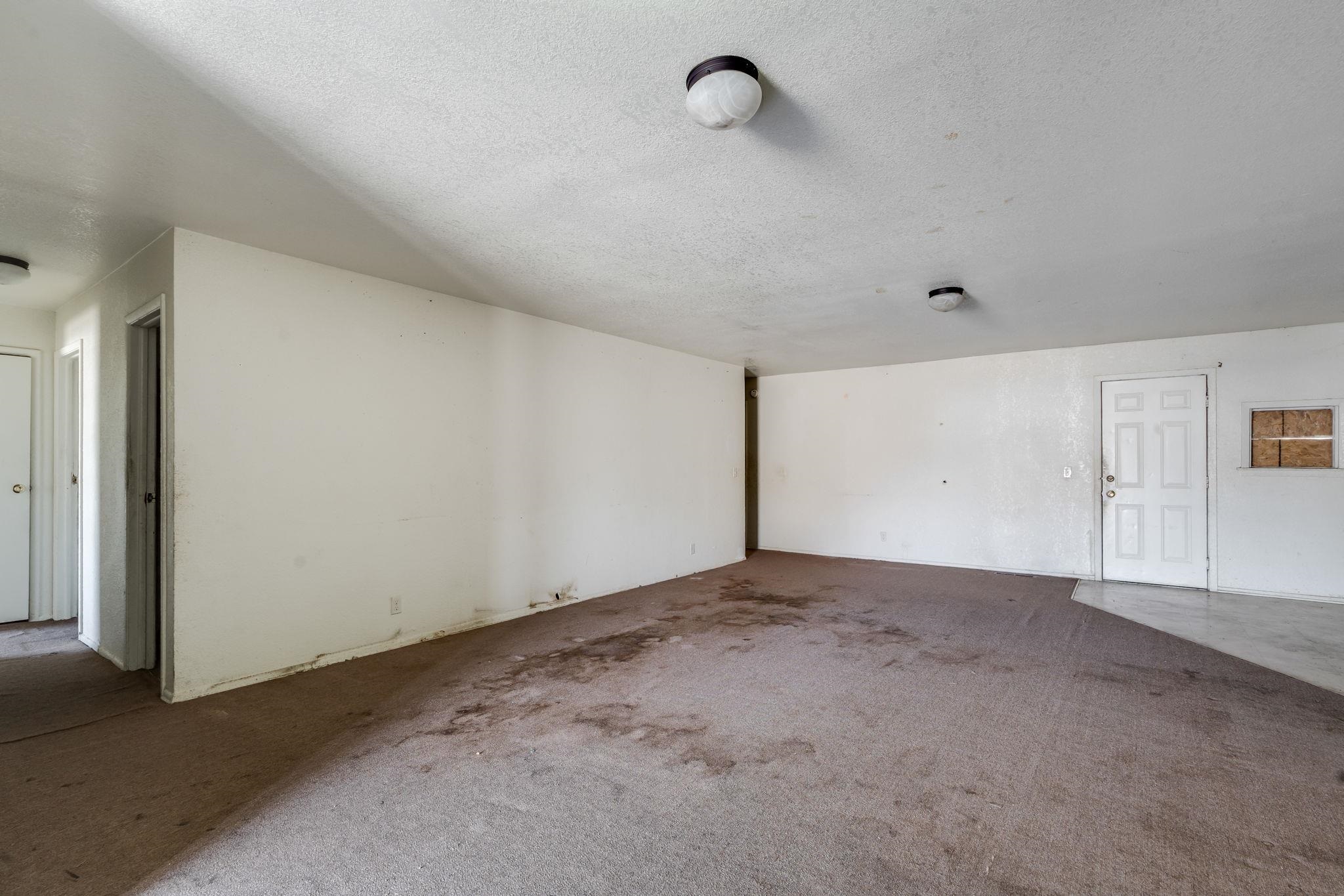 1501 E Berkeley St Property Photo 3