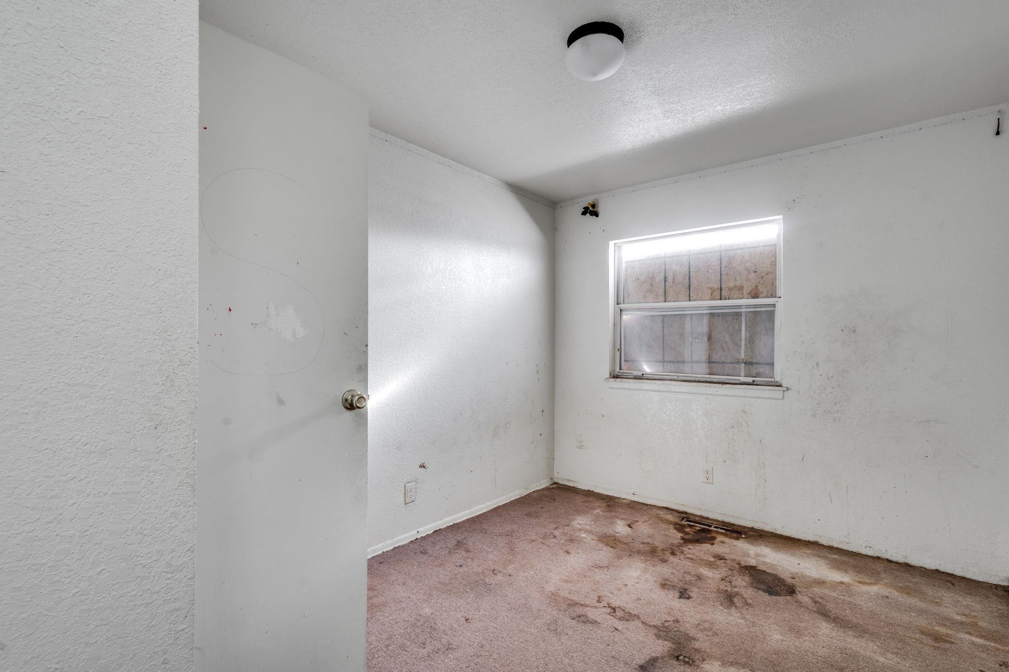 1501 E Berkeley St Property Photo 5