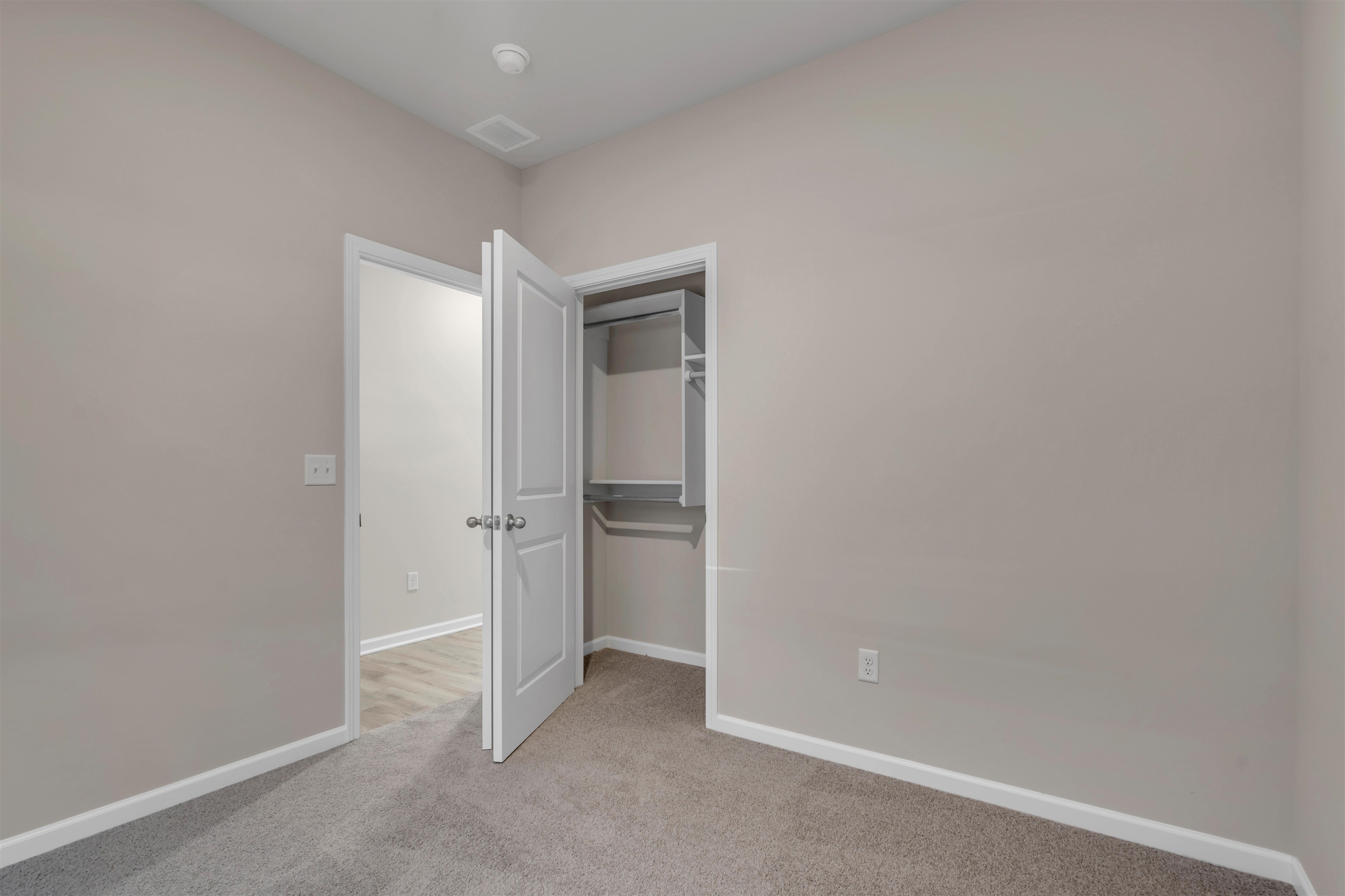 9519 E Hurst St Property Photo 6