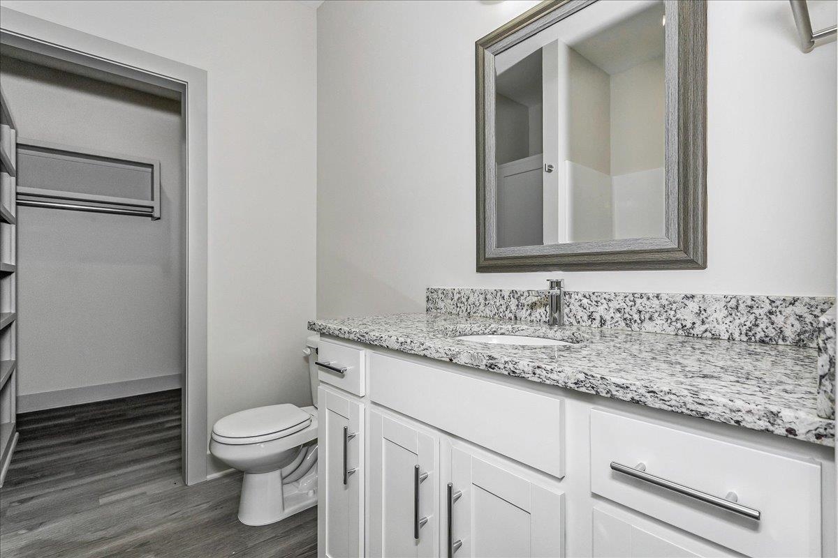 2941 S Bunker Hill Ct. Property Photo 12