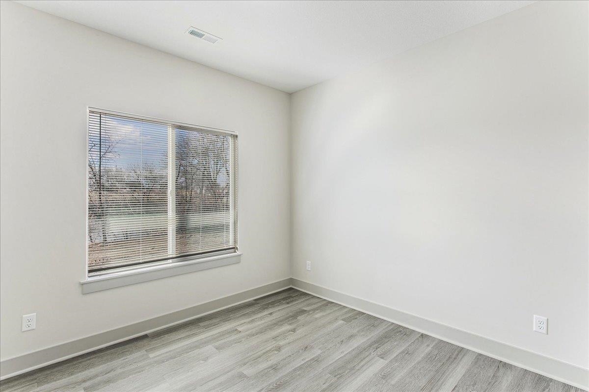 2941 S Bunker Hill Ct. Property Photo 14
