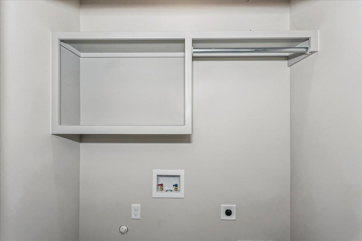 2941 S Bunker Hill Ct. Property Photo 18