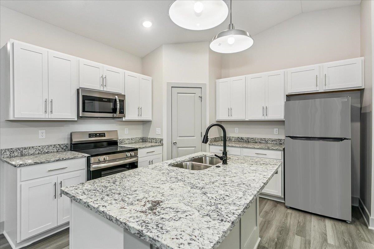 2941 S Bunker Hill Ct. Property Photo 25