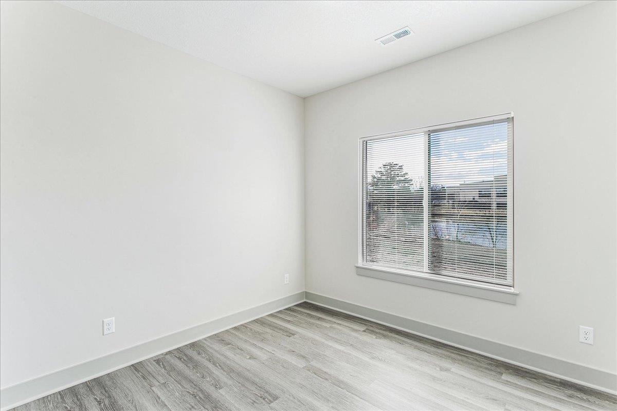 2941 S Bunker Hill Ct. Property Photo 32