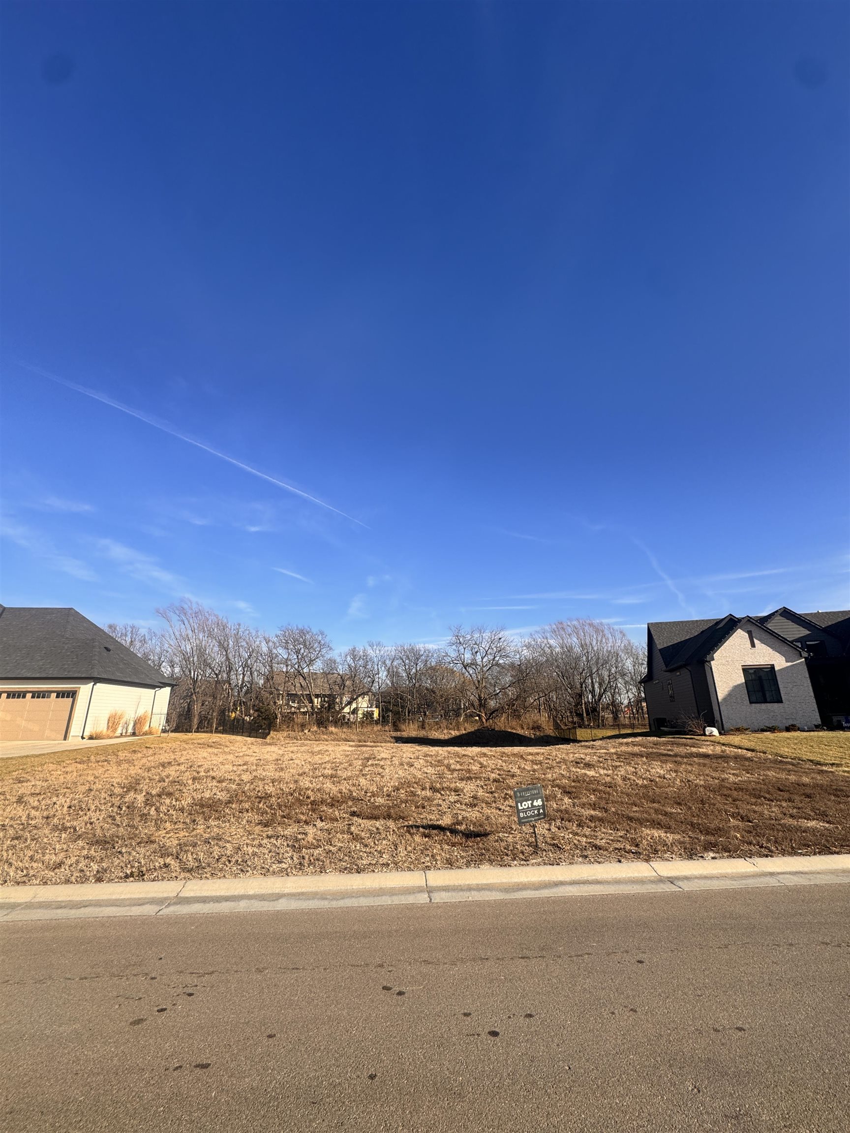 2360 N Sagebrush Ct Property Photo 1