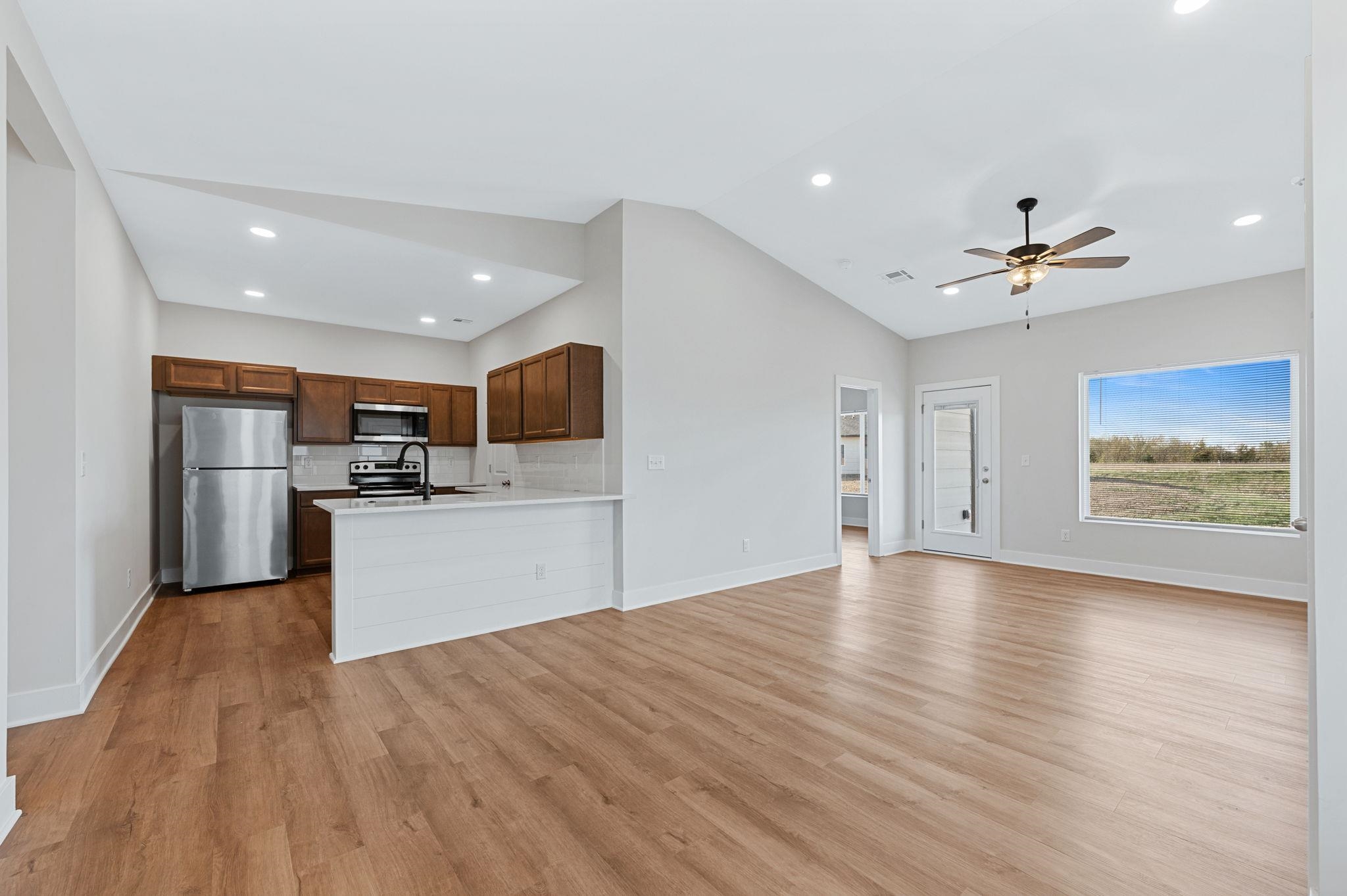 809 S Jay Property Photo 9