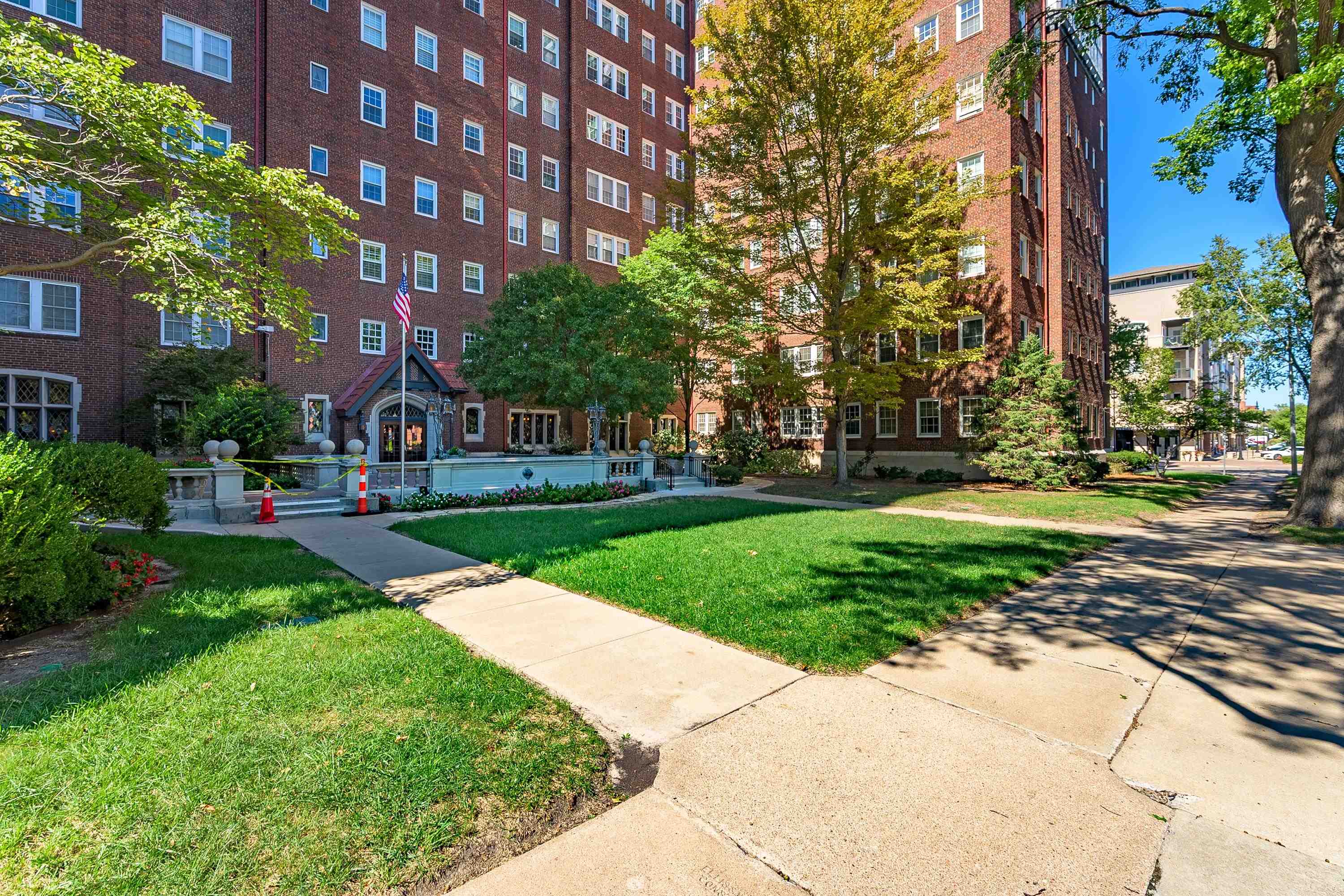 115 S Rutan Ave 5 E