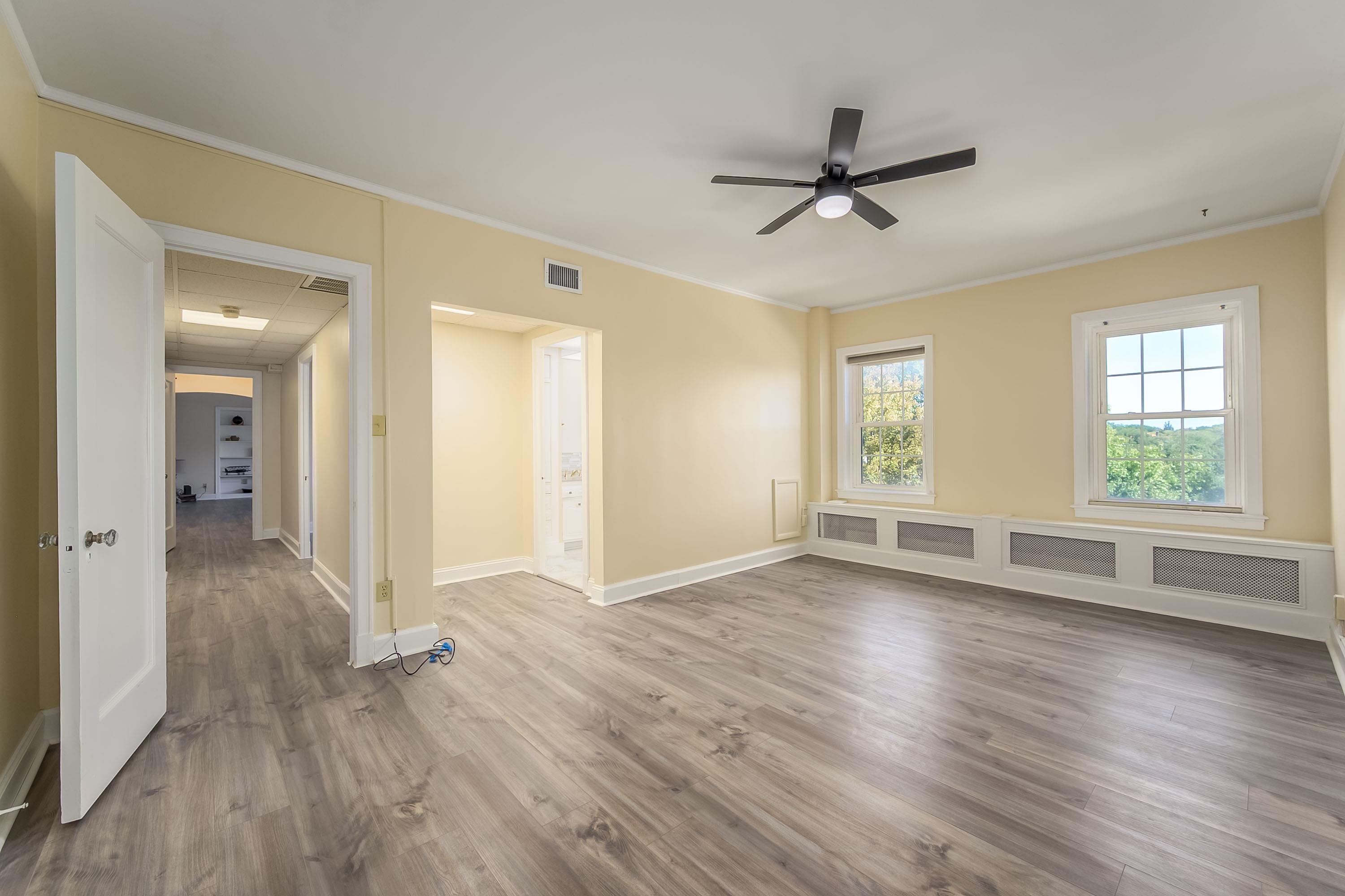 115 S Rutan Ave 5 E Property Photo 15