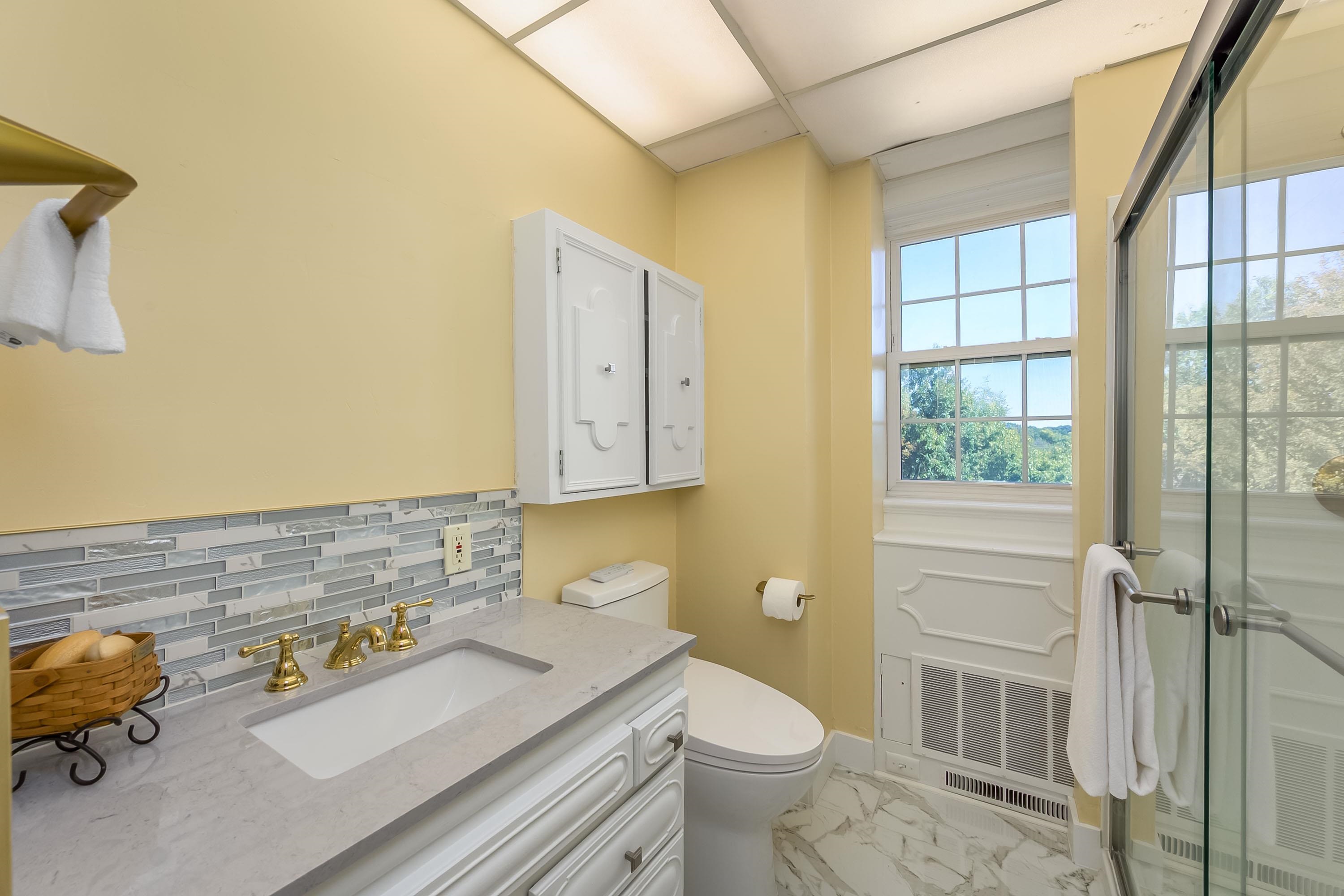 115 S Rutan Ave 5 E Property Photo 16
