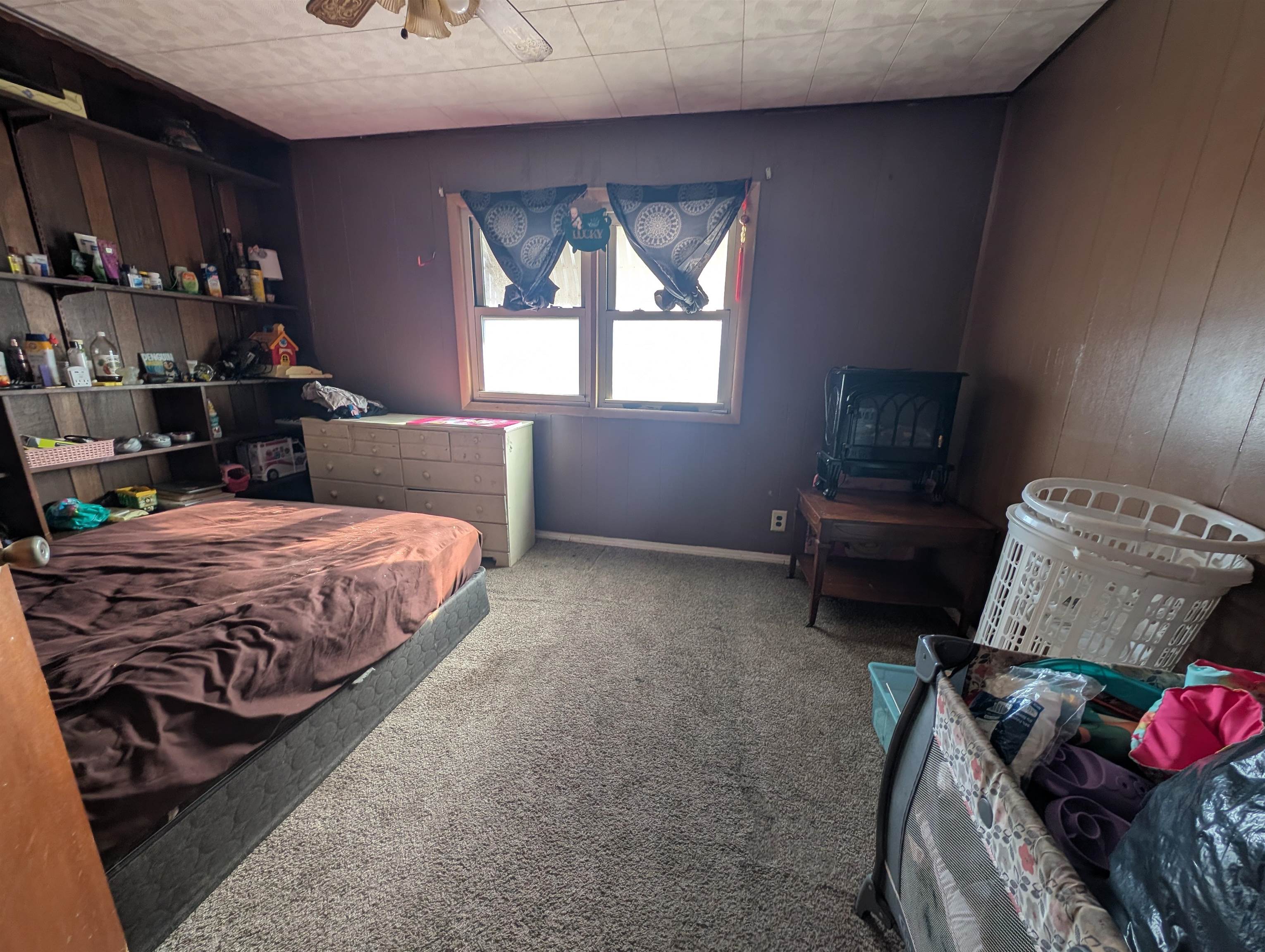 220-224 W Harry St Property Photo 7