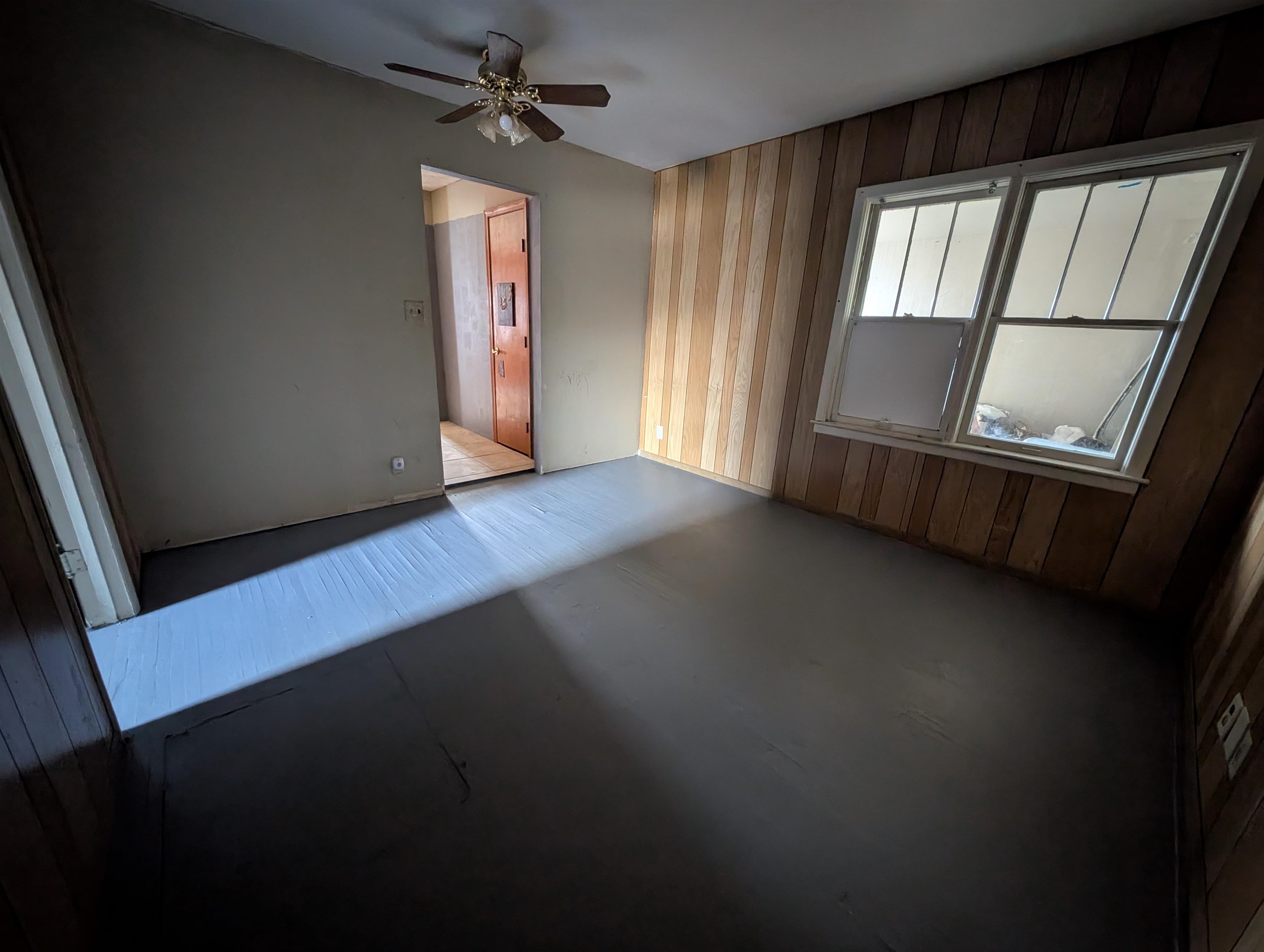 220-224 W Harry St Property Photo 20