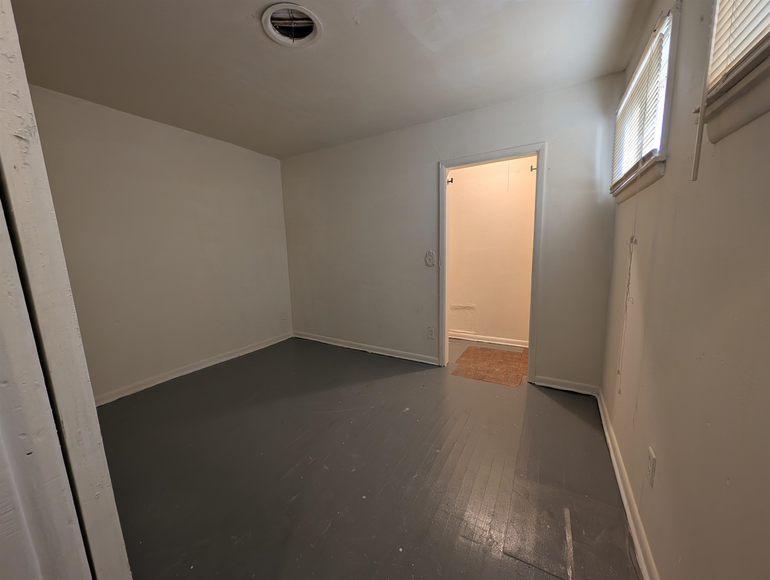 220-224 W Harry St Property Photo 30