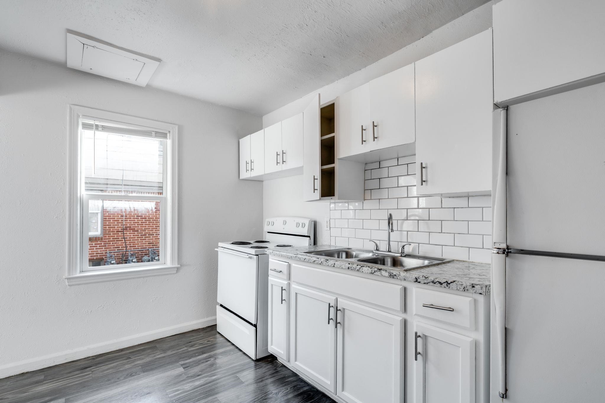 2801 E Harry St Property Photo 14