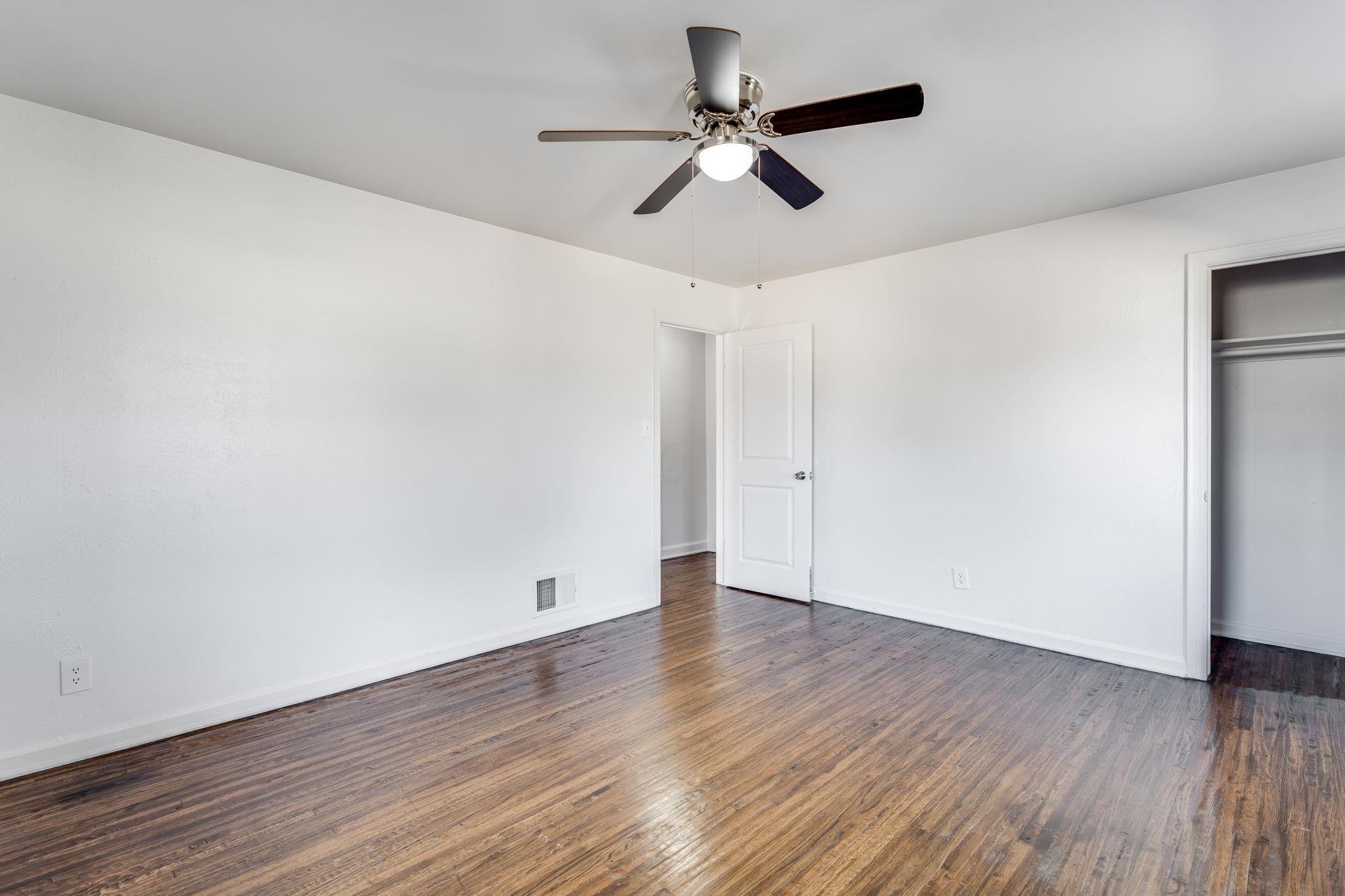 2801 E Harry St Property Photo 18