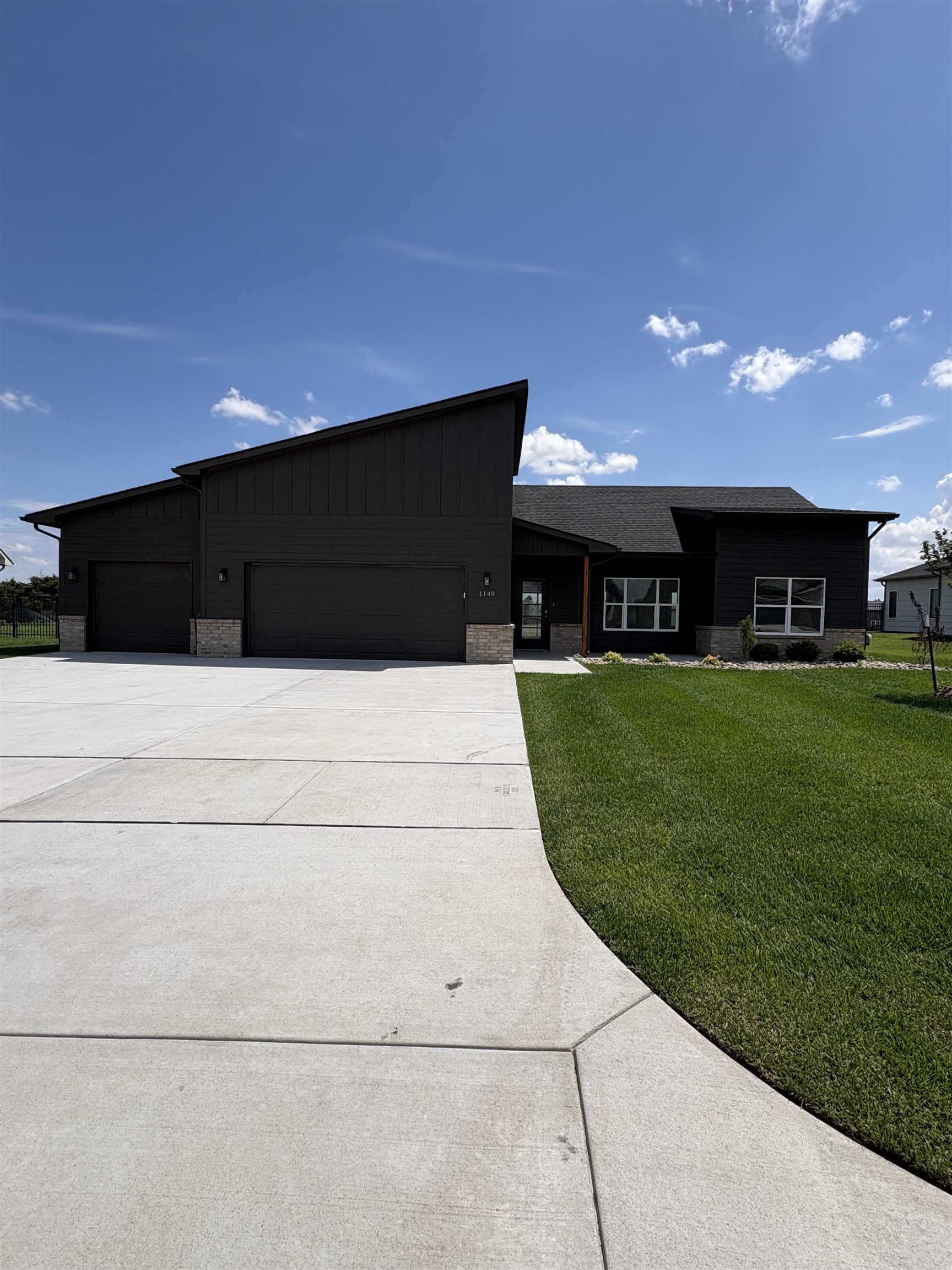 1149 Trek Cir Property Photo 1