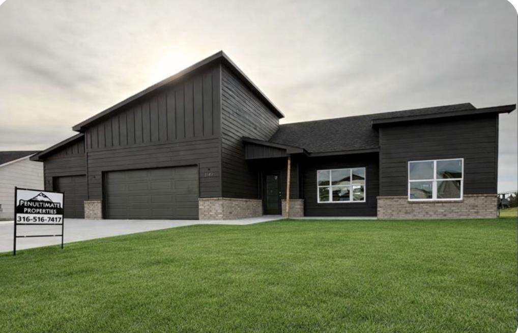 1149 Trek Cir Property Photo 1