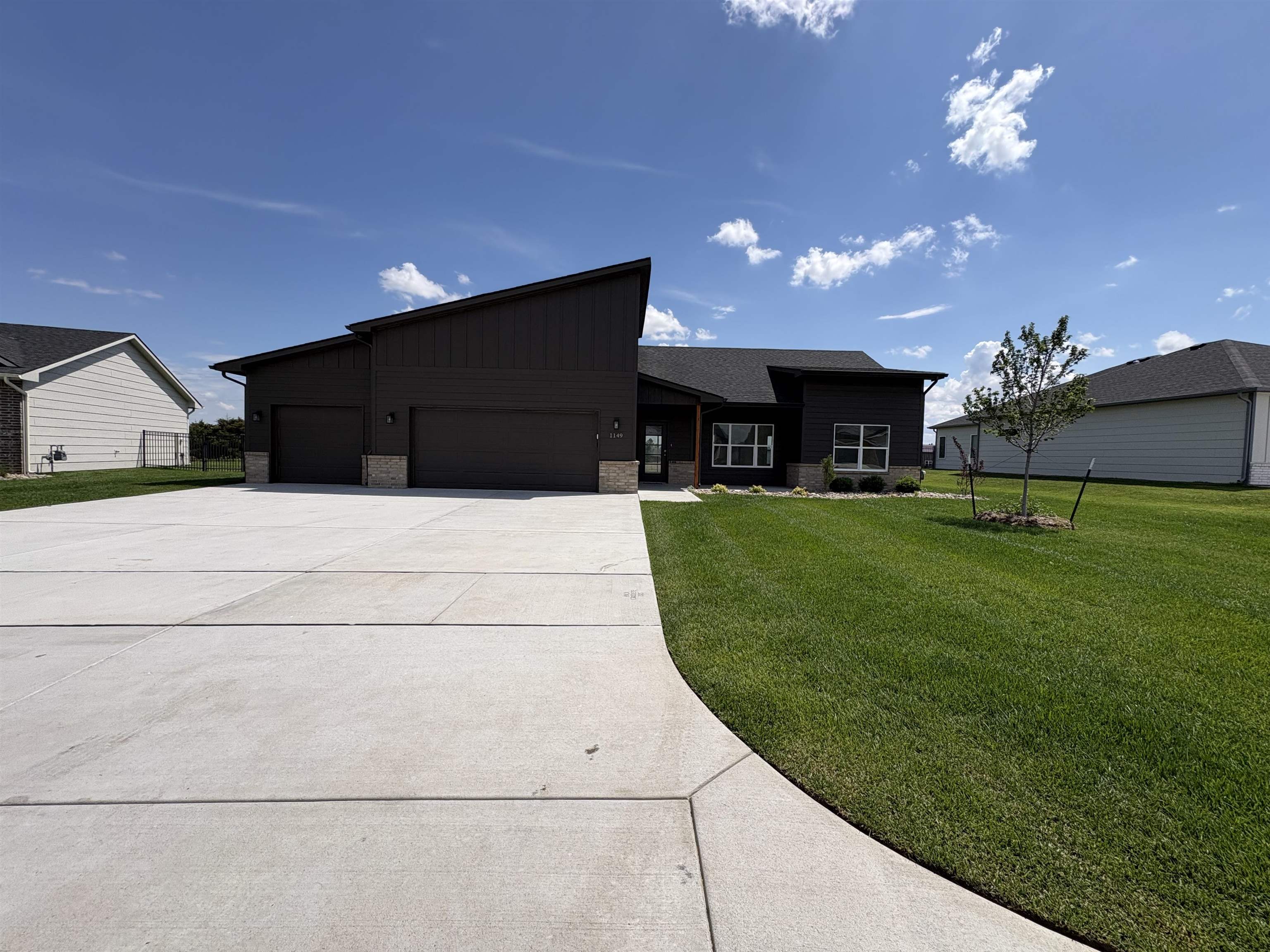 1149 Trek Cir Property Photo 2