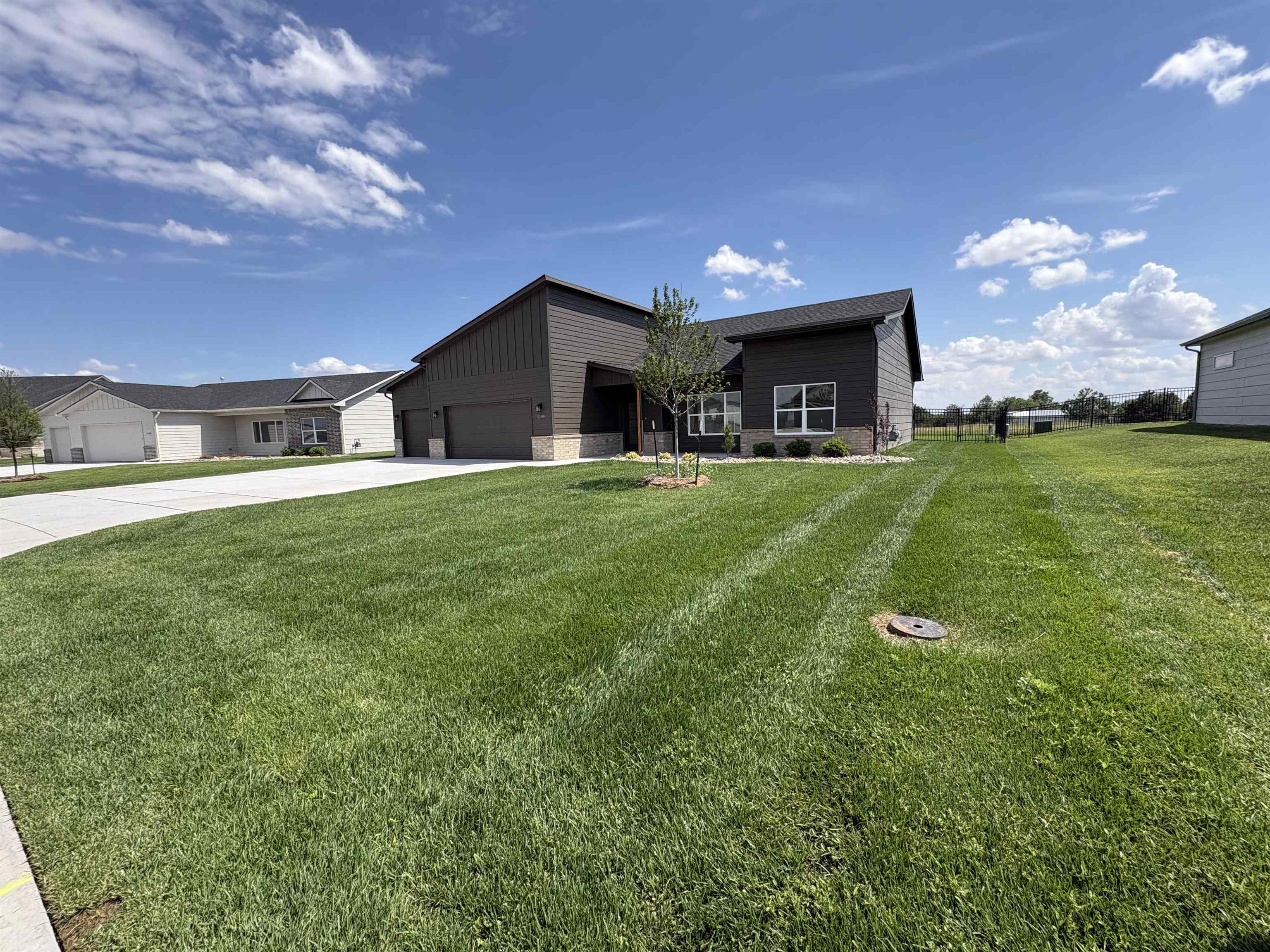 1149 Trek Cir Property Photo 25