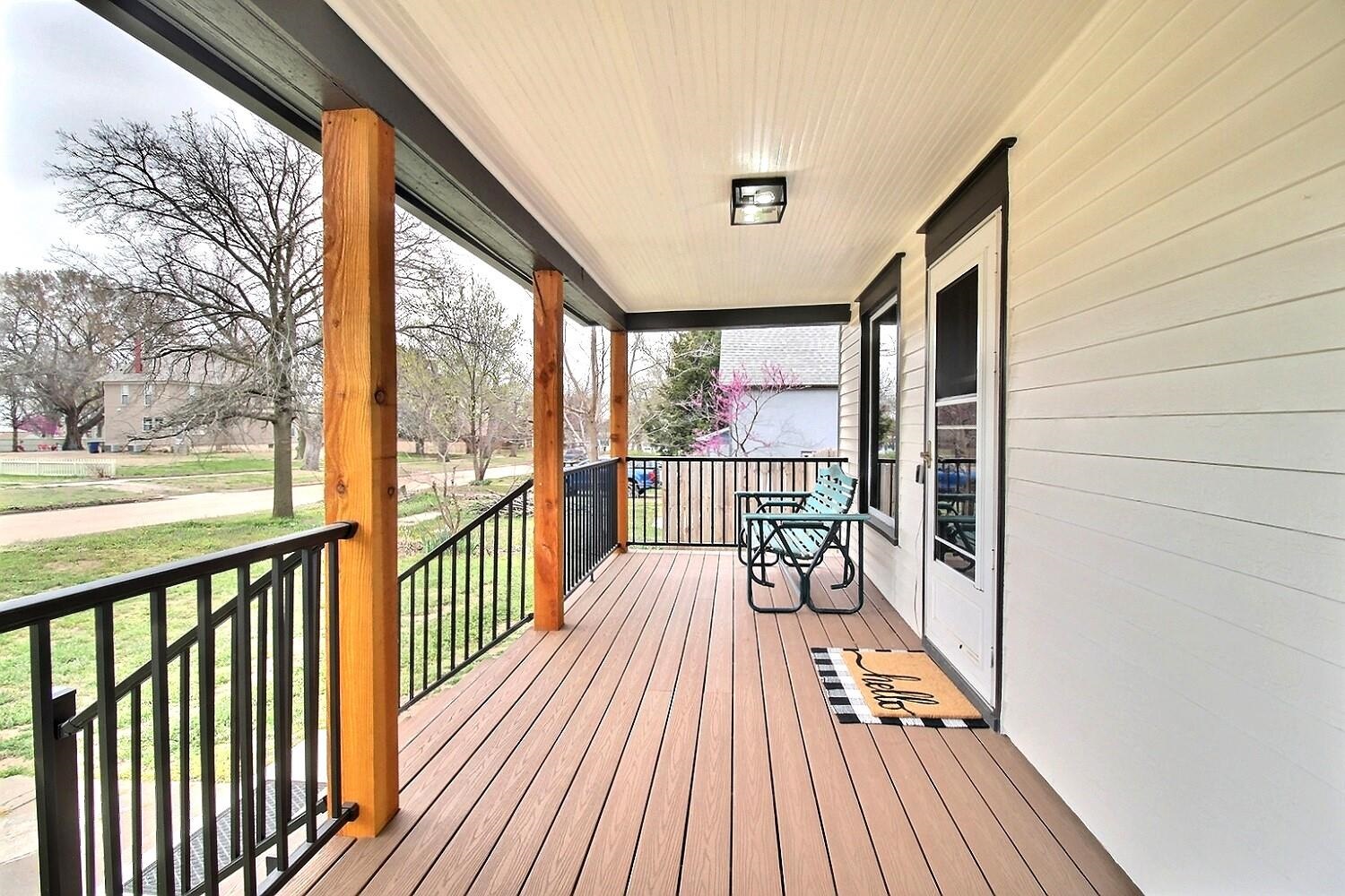 635 Cedar St Property Photo 5