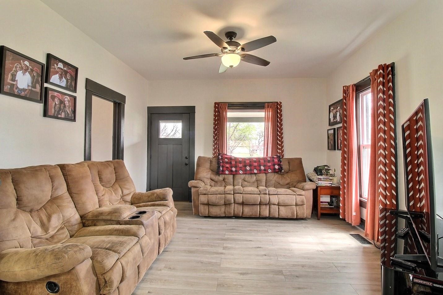 635 Cedar St Property Photo 7