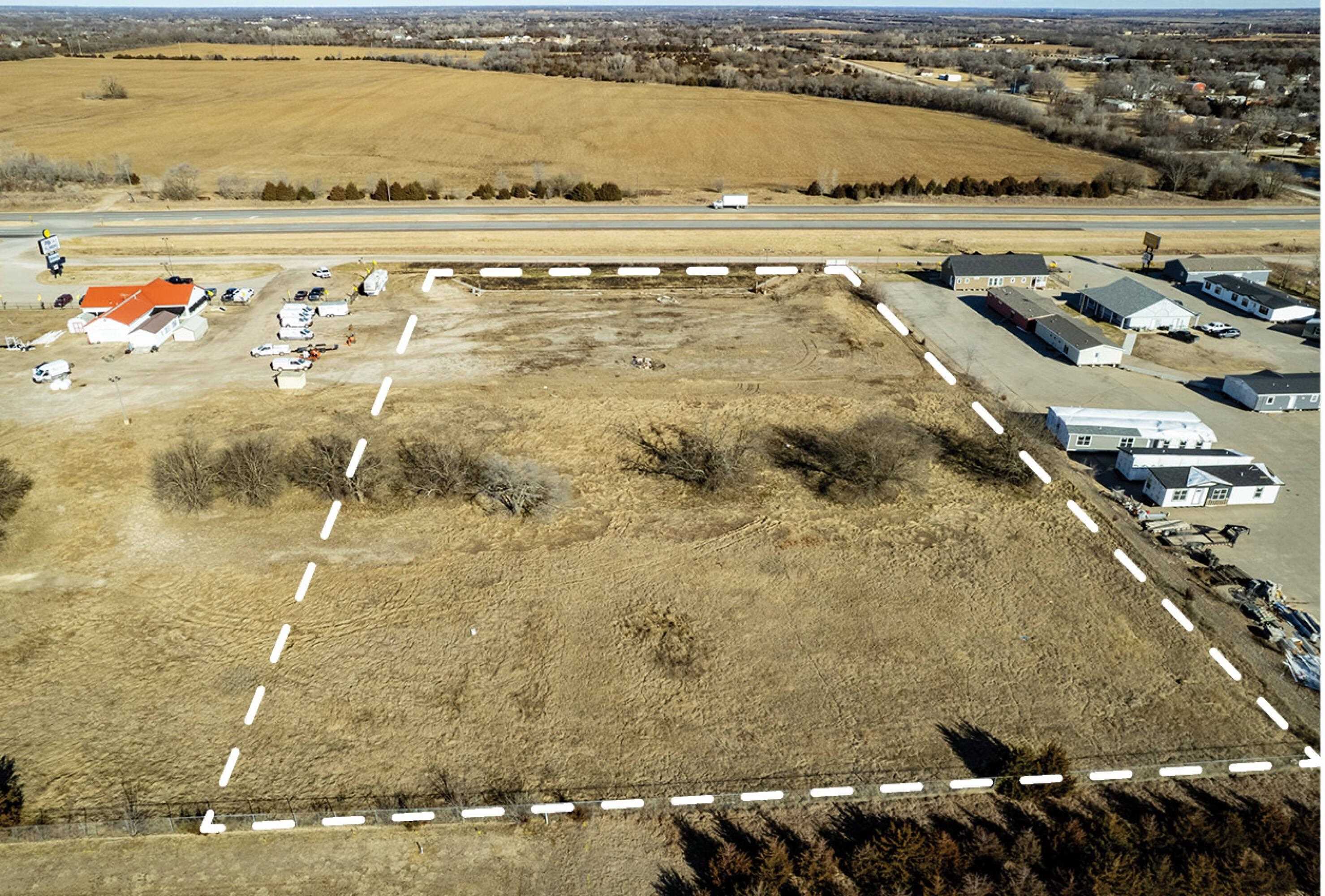 12155 Sw Hwy 54 Property Photo 2