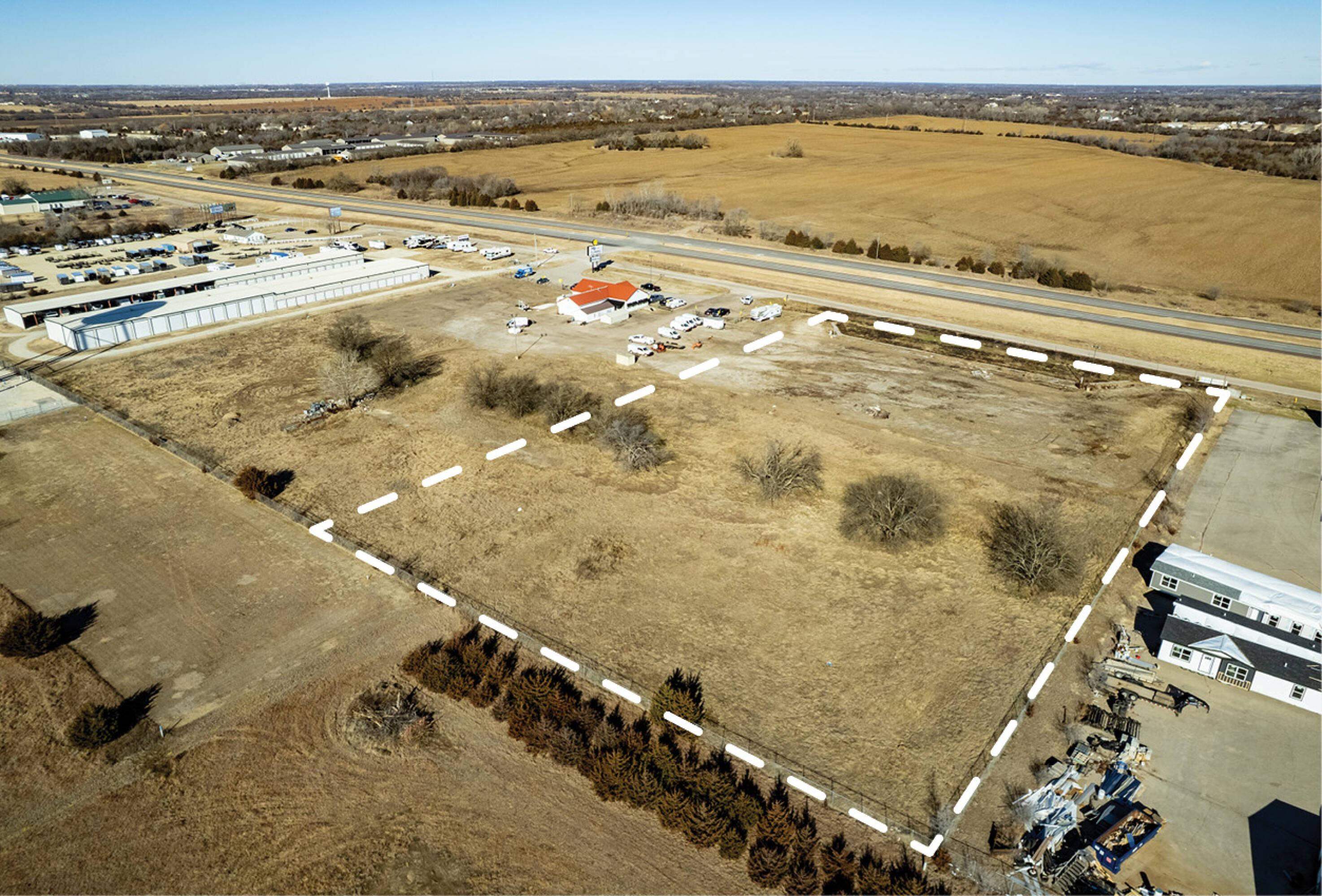 12155 Sw Hwy 54 Property Photo 5