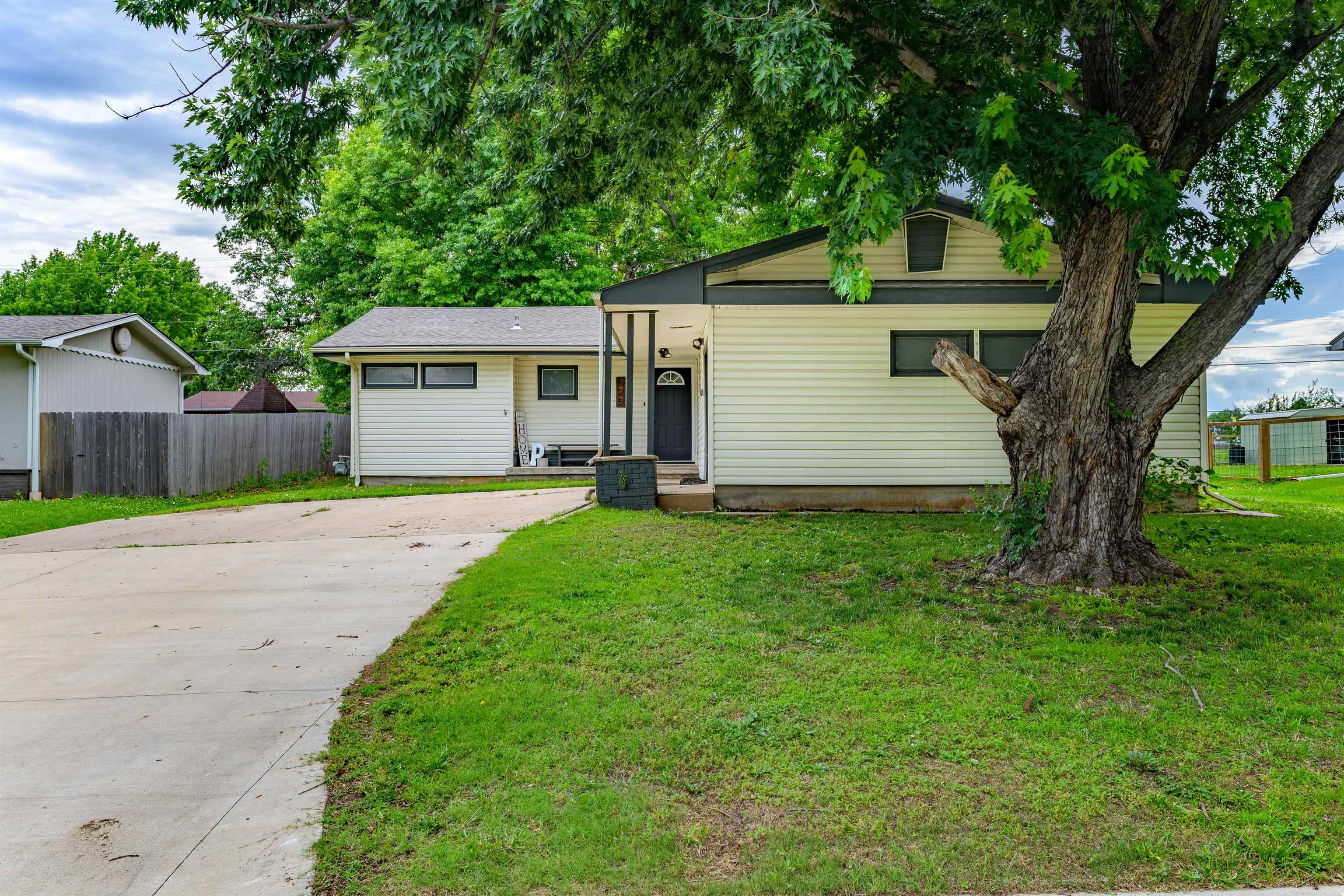 525 Marmaton Rd. Property Photo 1