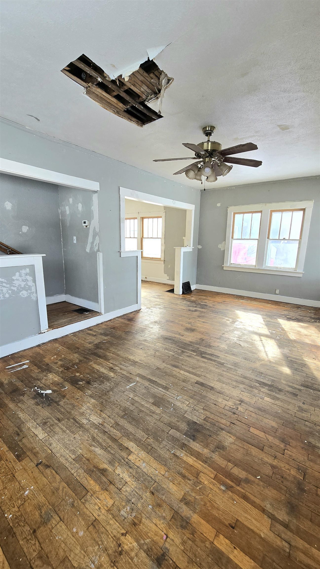106 N West Pl Property Photo 3