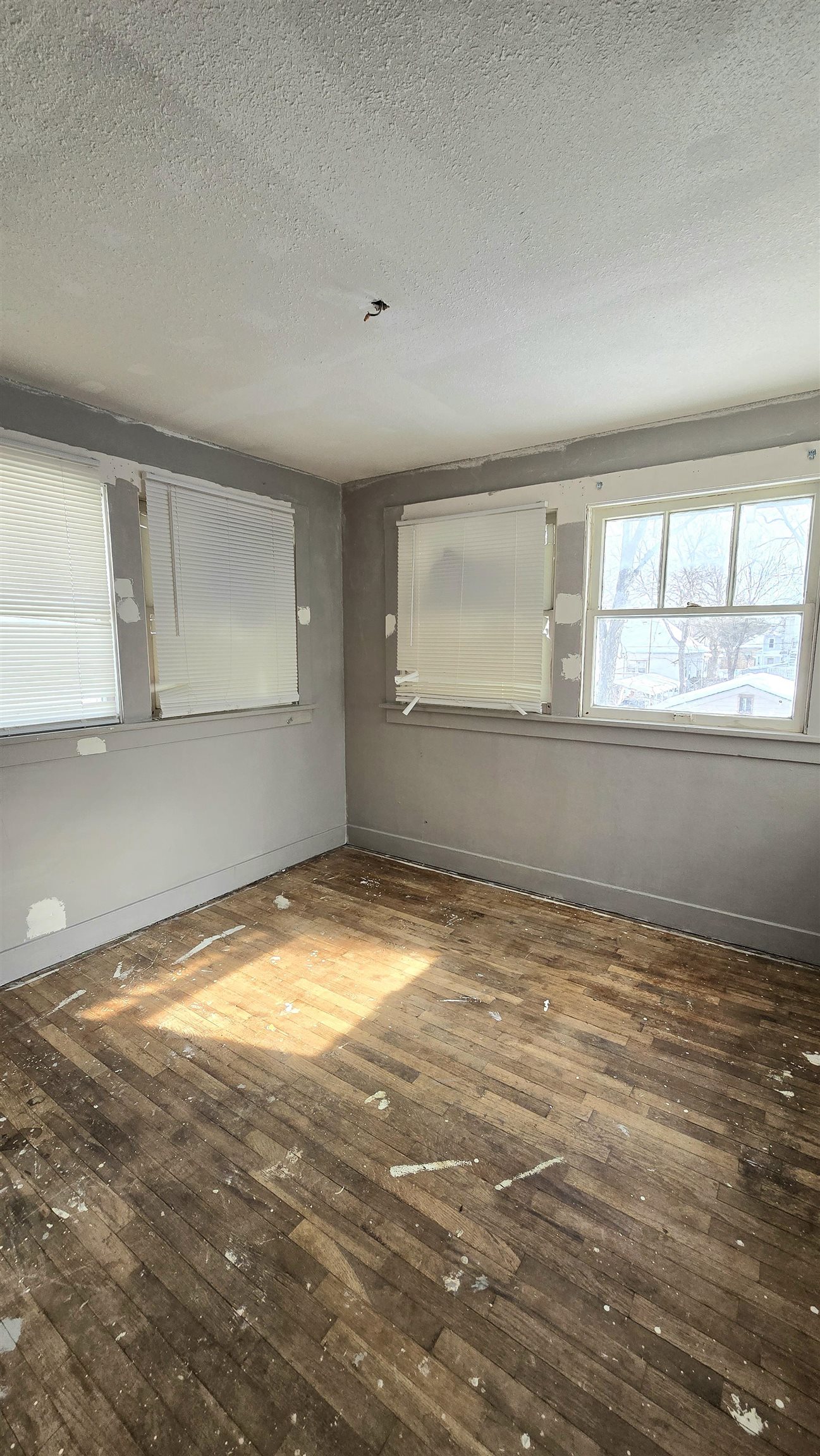 106 N West Pl Property Photo 10
