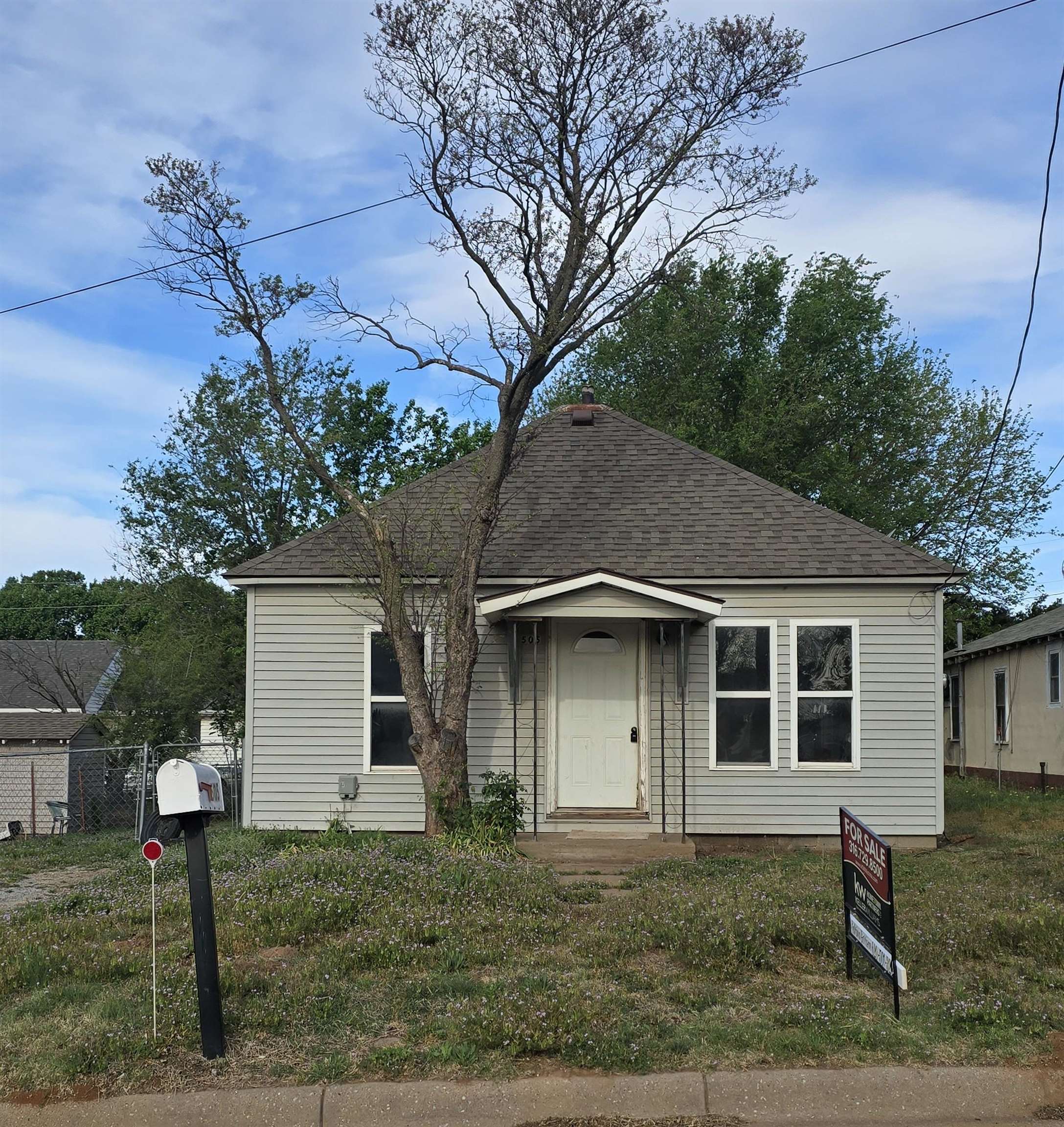 505 N Adams St Property Photo 1