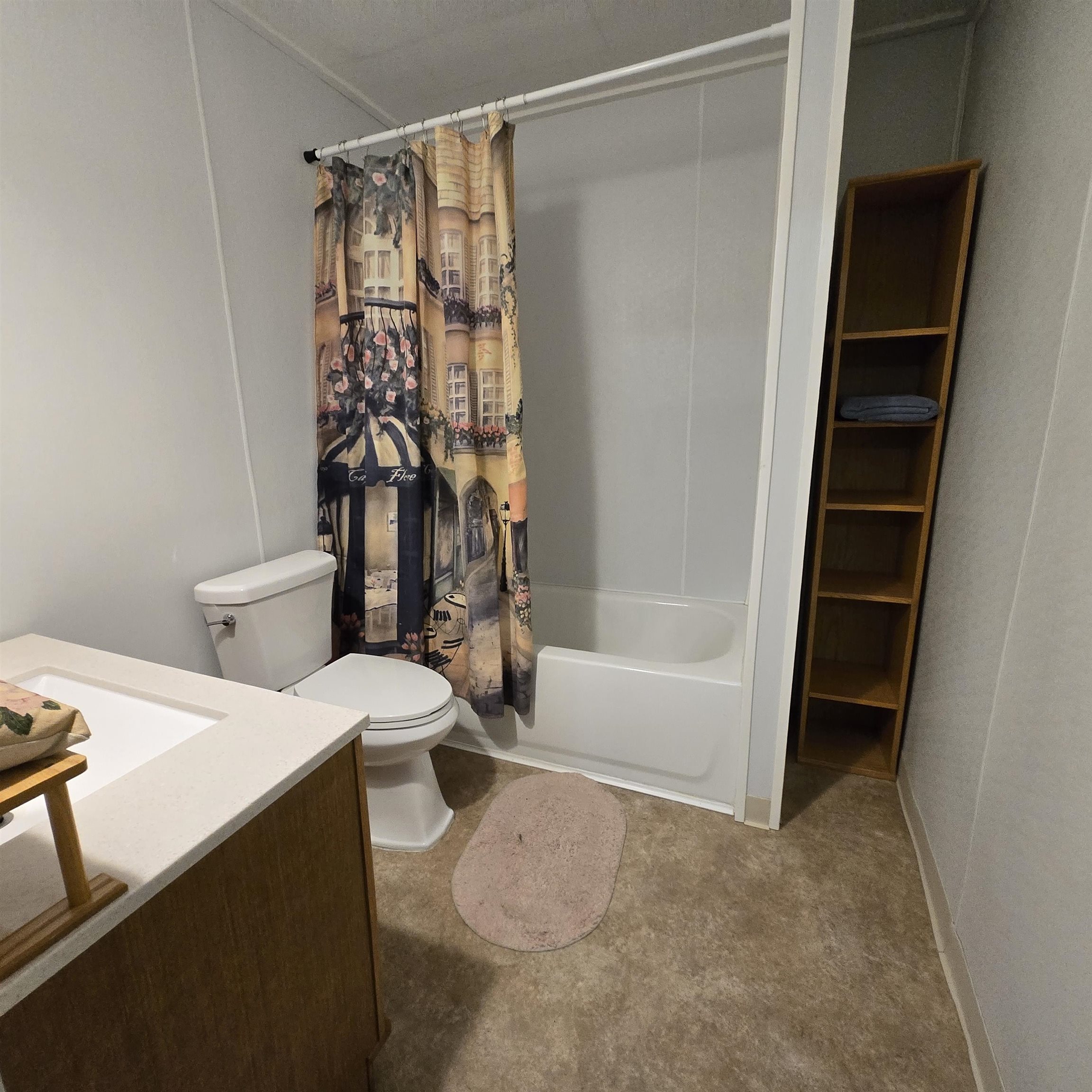 301 N Poplar St Property Photo 12