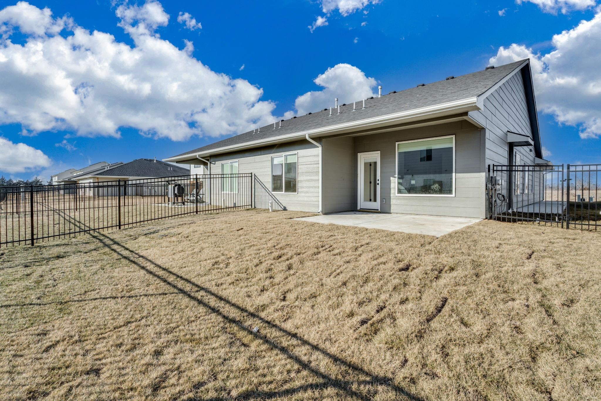 3751 W Longleaf St Property Photo 12